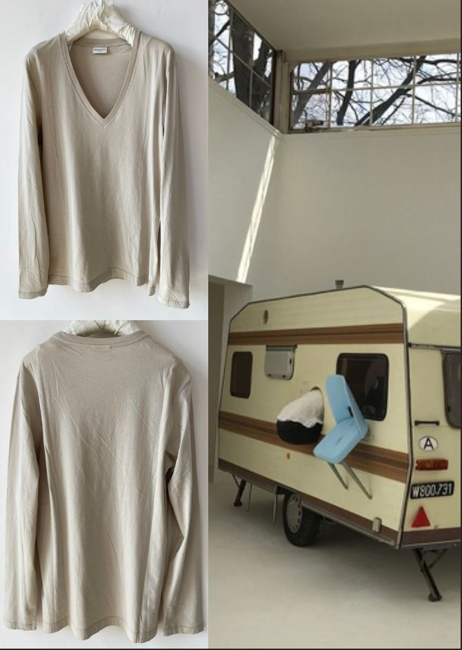 V-Neck Long Sleeve T-shirt