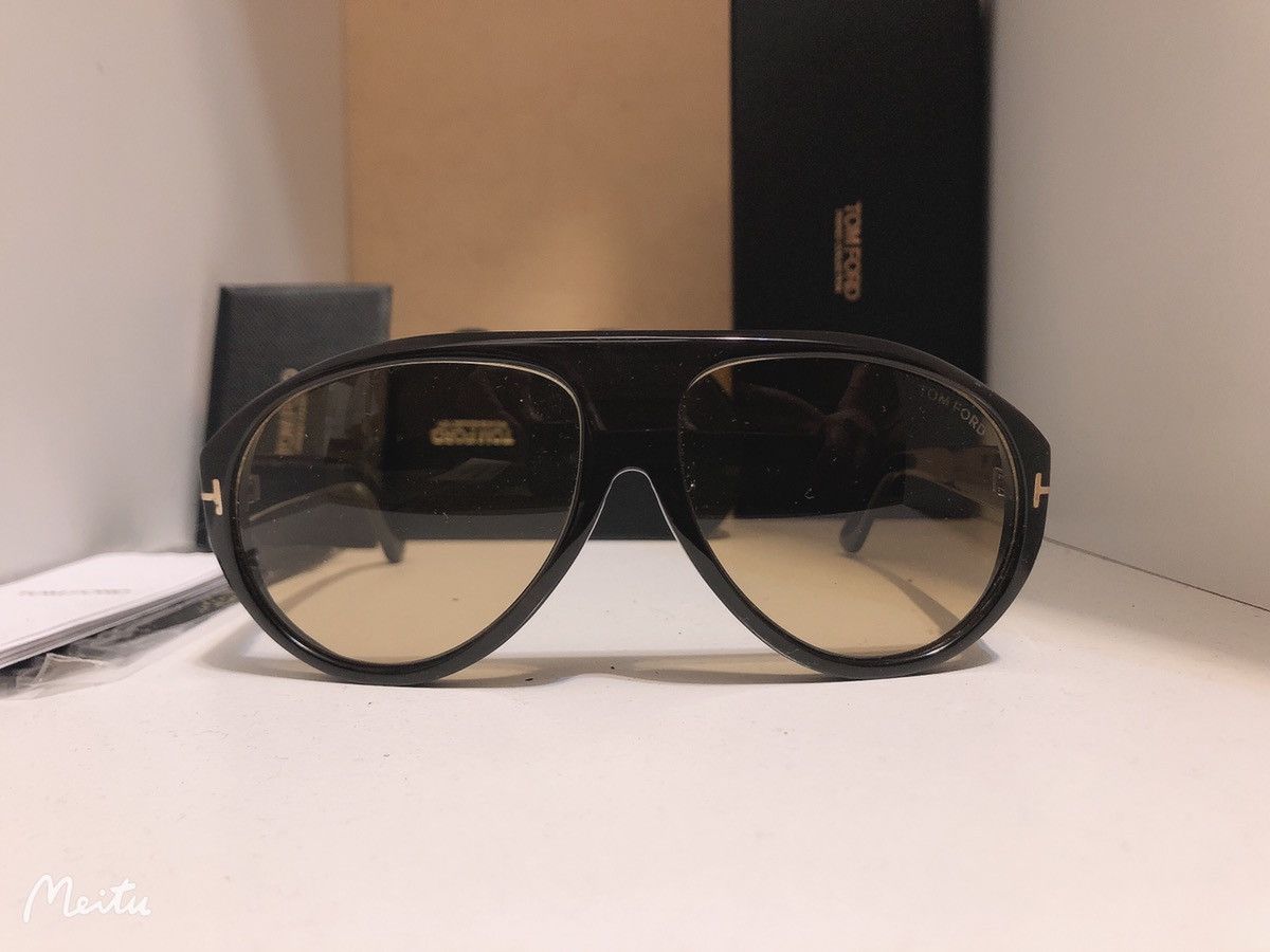 美品 TOM FORD Private Collectionサングラス No.8 Tom Ford PRIVATE COLLECTION TOM N.8 Super rare real horn frame