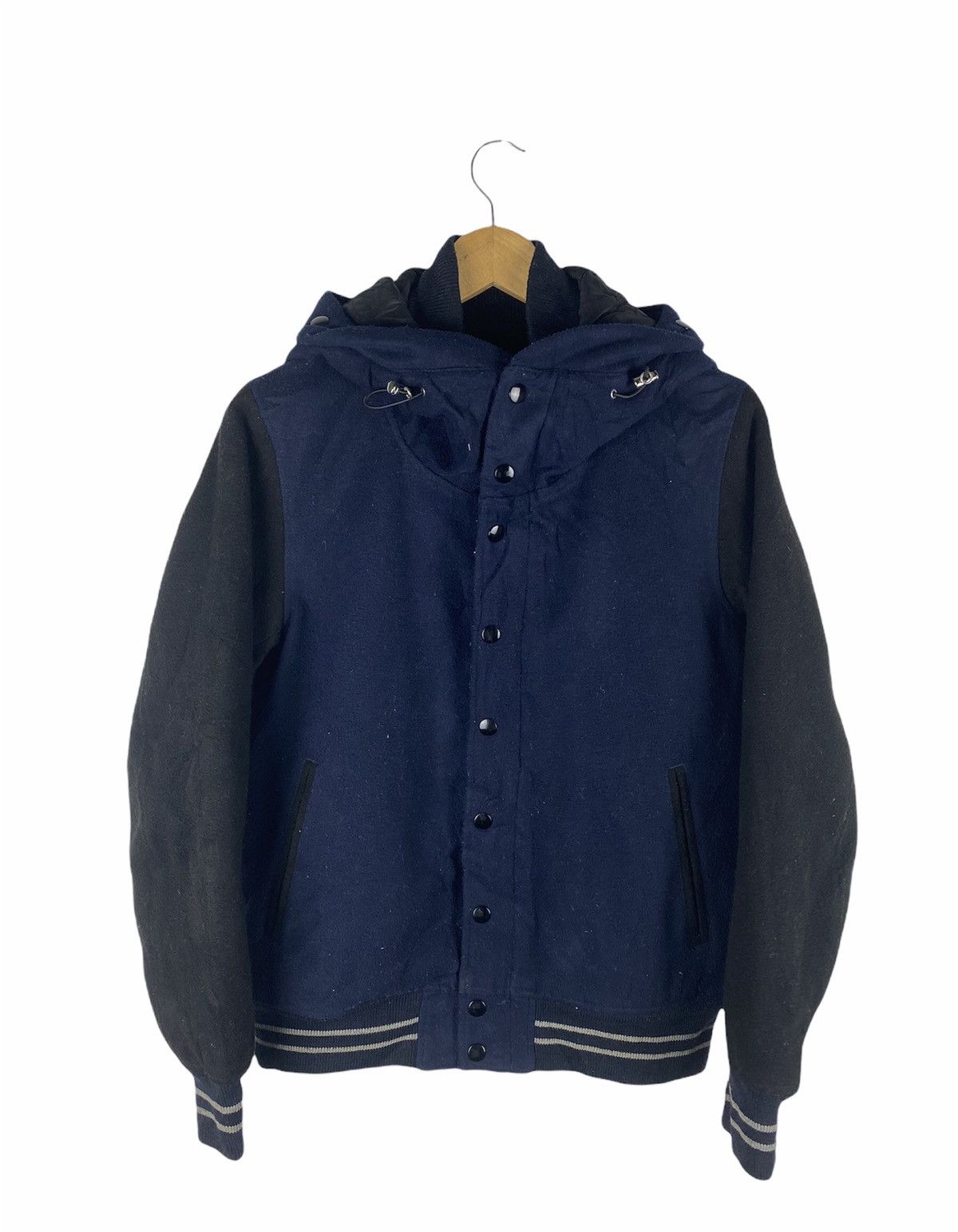 Beams Plus × Japanese Brand Vintage Beams Varsity Hooded Jacket - Navy Blue and Black Size US M / EU 48-50 / 2 - 2 Thumbnail