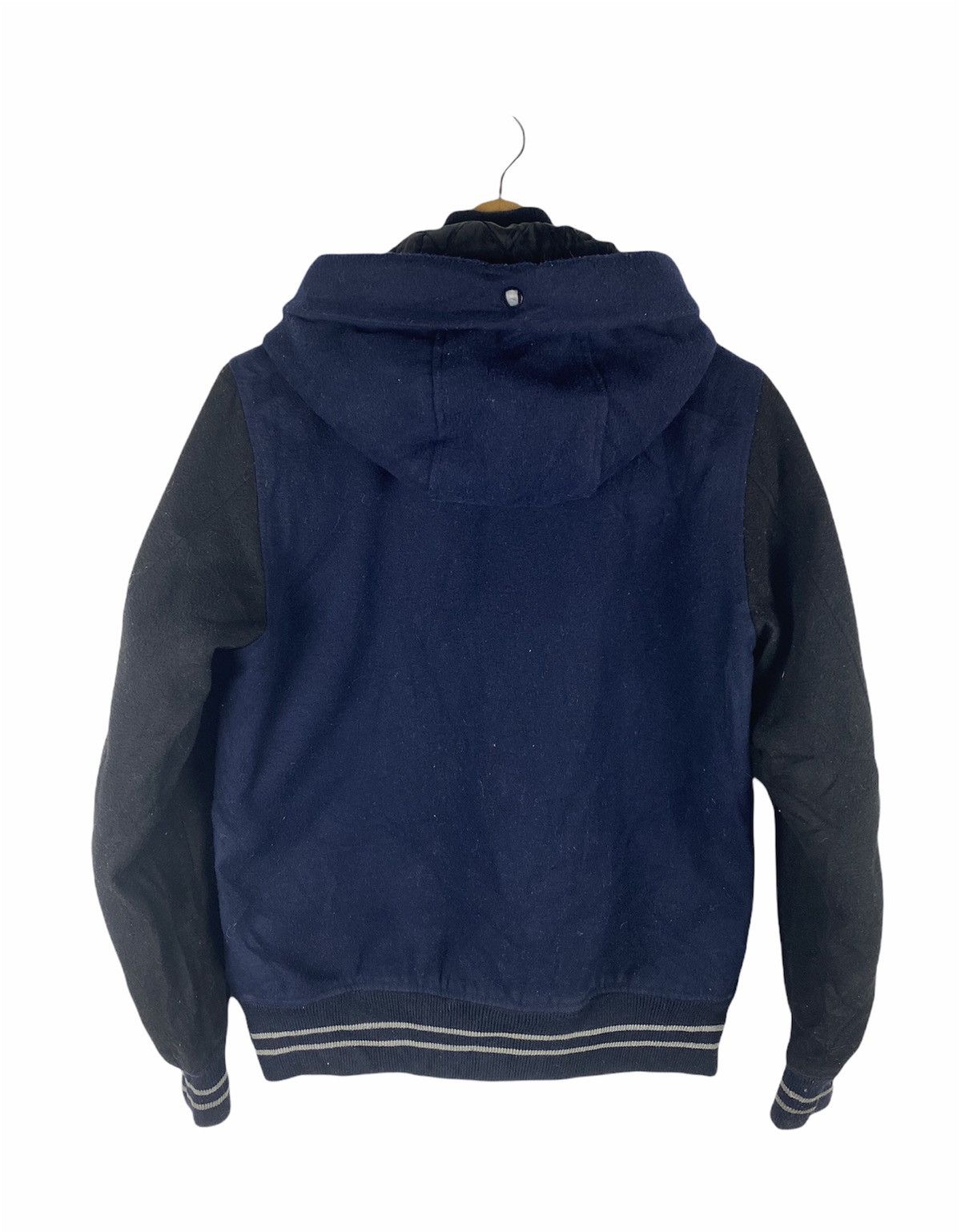 Beams Plus × Japanese Brand Vintage Beams Varsity Hooded Jacket - Navy Blue and Black Size US M / EU 48-50 / 2 - 3 Thumbnail