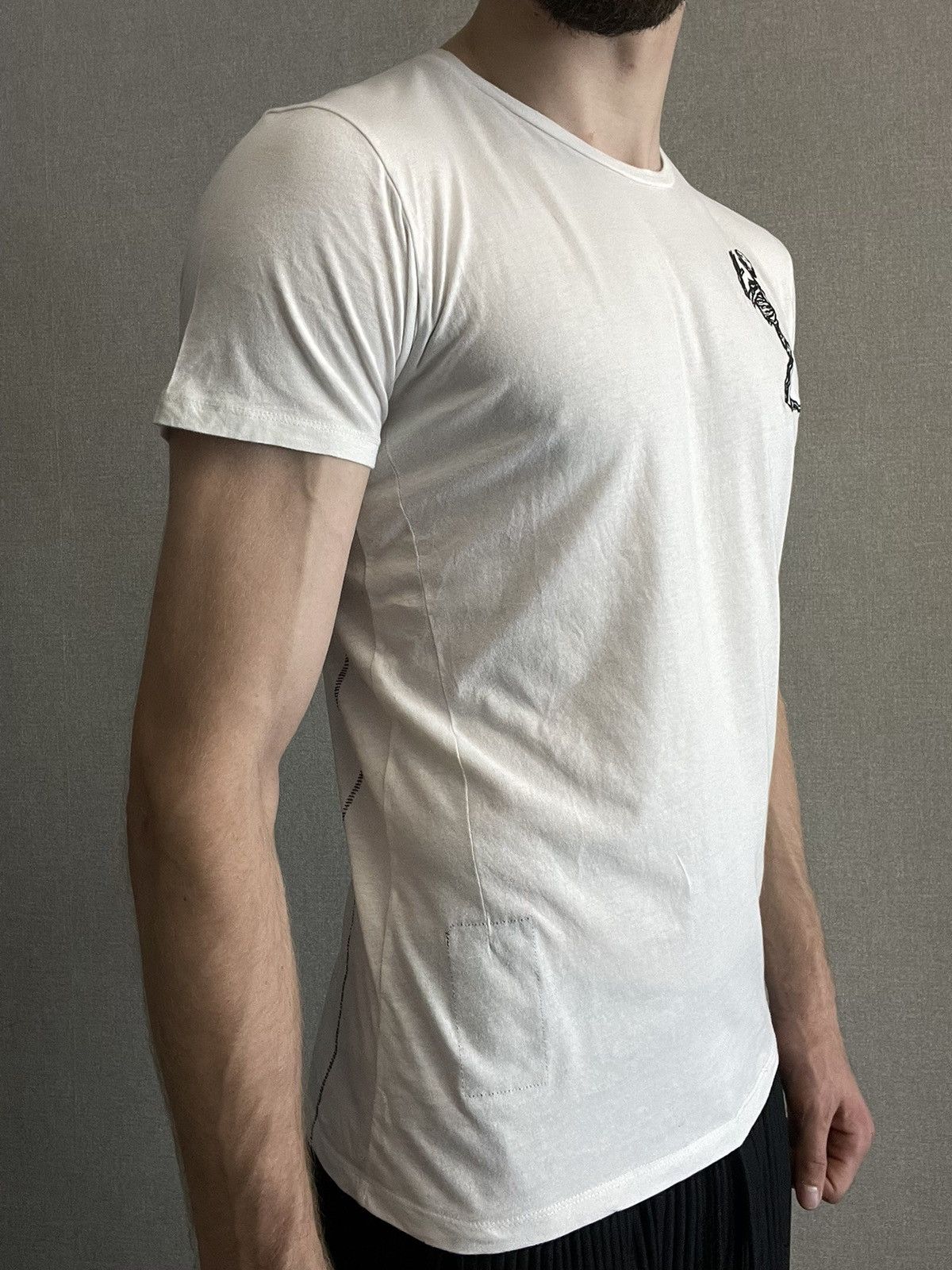 Other RELIGION Mens white T-T-shirt minimalistic Tee size L Size US L / EU 52-54 / 3 - 4 Thumbnail