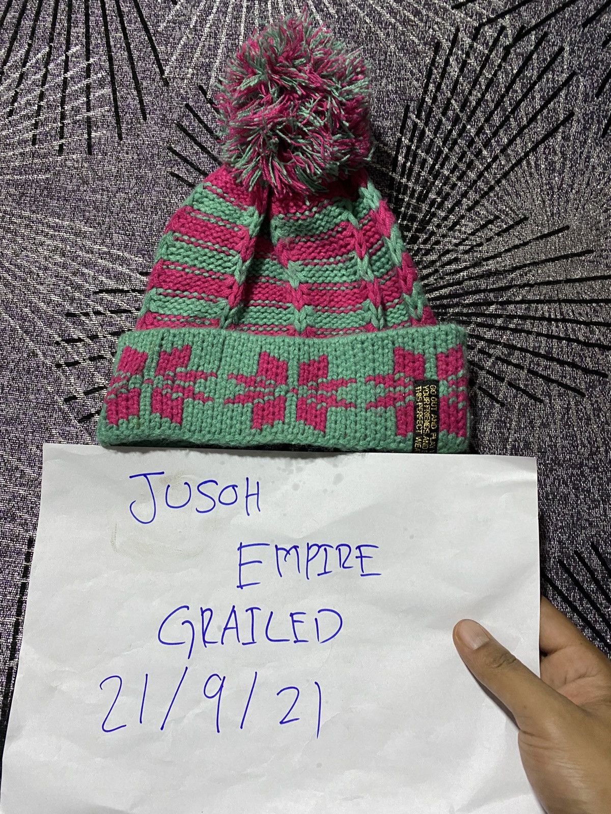 Other JUNK STORE BEANIE/SNOW CAP NICE DESIGN Size ONE SIZE - 5 Thumbnail