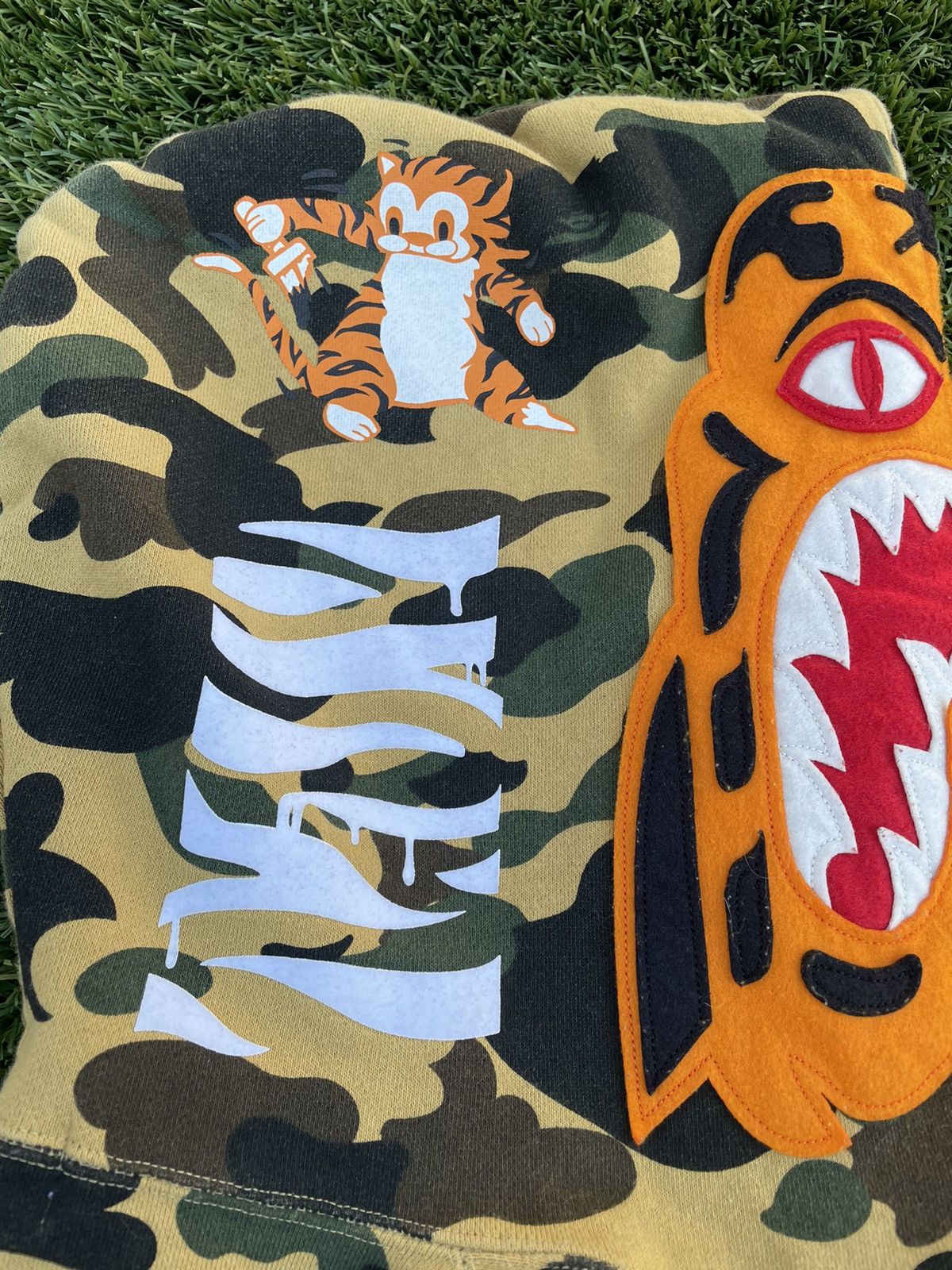 Bape Bape 1st Camo Yellow Tiger Full Zip Hoodie Size US XL / EU 56 / 4 - 3 Thumbnail