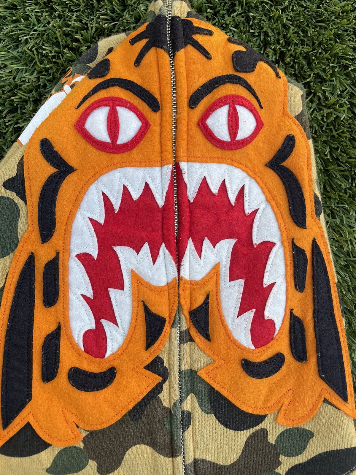 Bape Bape 1st Camo Yellow Tiger Full Zip Hoodie Size US XL / EU 56 / 4 - 2 Thumbnail