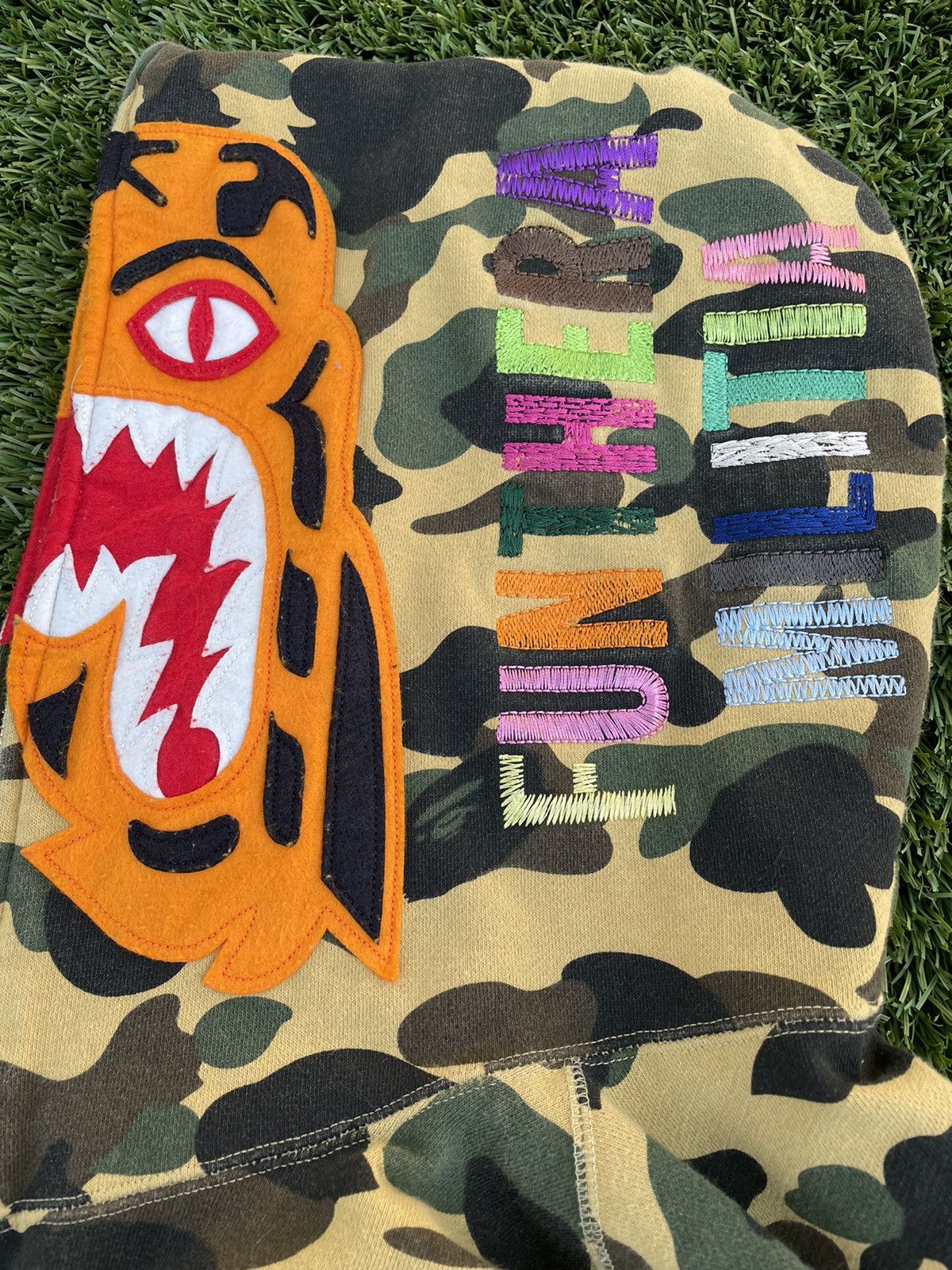 Bape Bape 1st Camo Yellow Tiger Full Zip Hoodie Size US XL / EU 56 / 4 - 4 Thumbnail