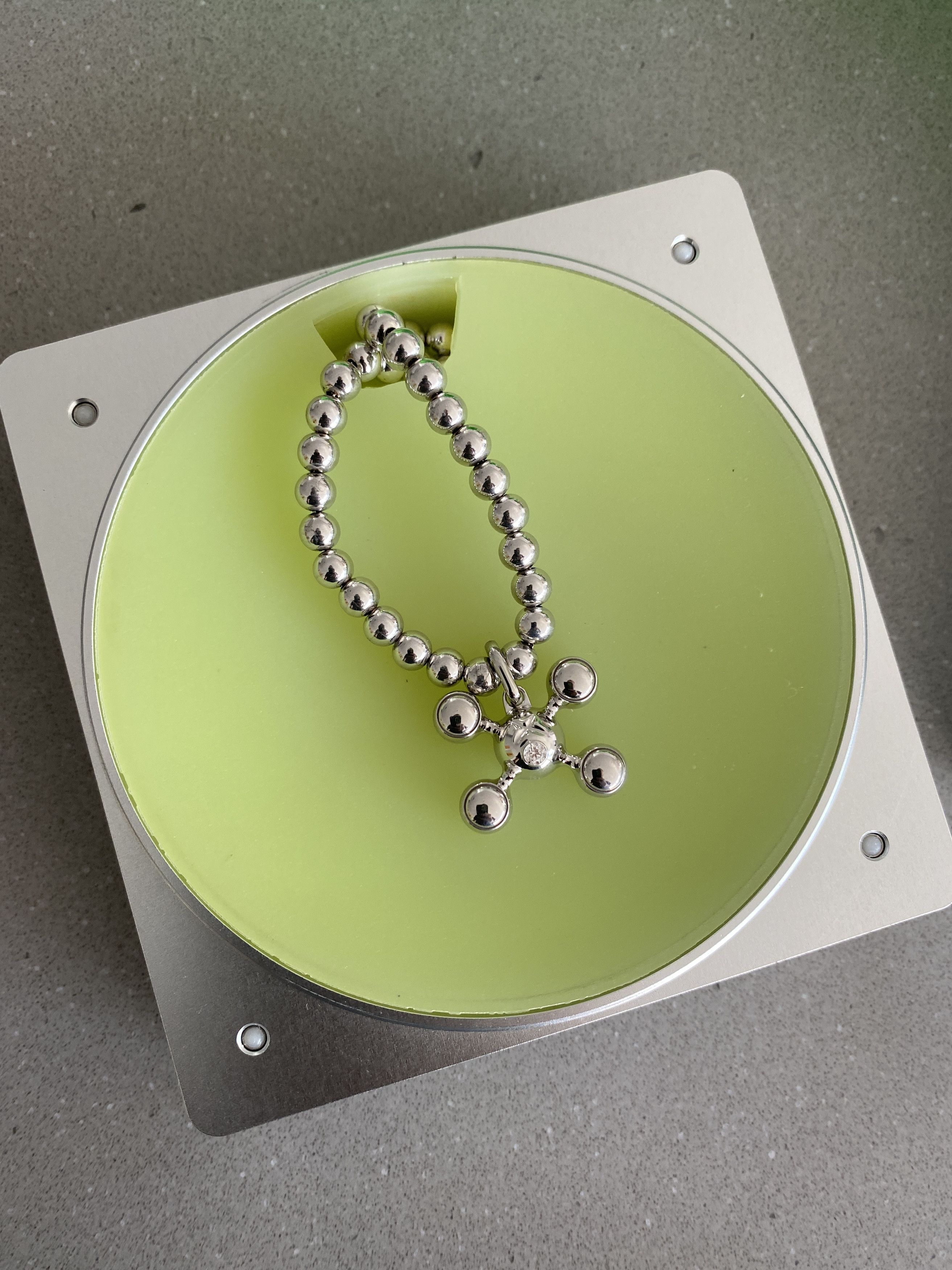Frank Ocean Frank Ocean Homer Sphere Legs Pendant Silver