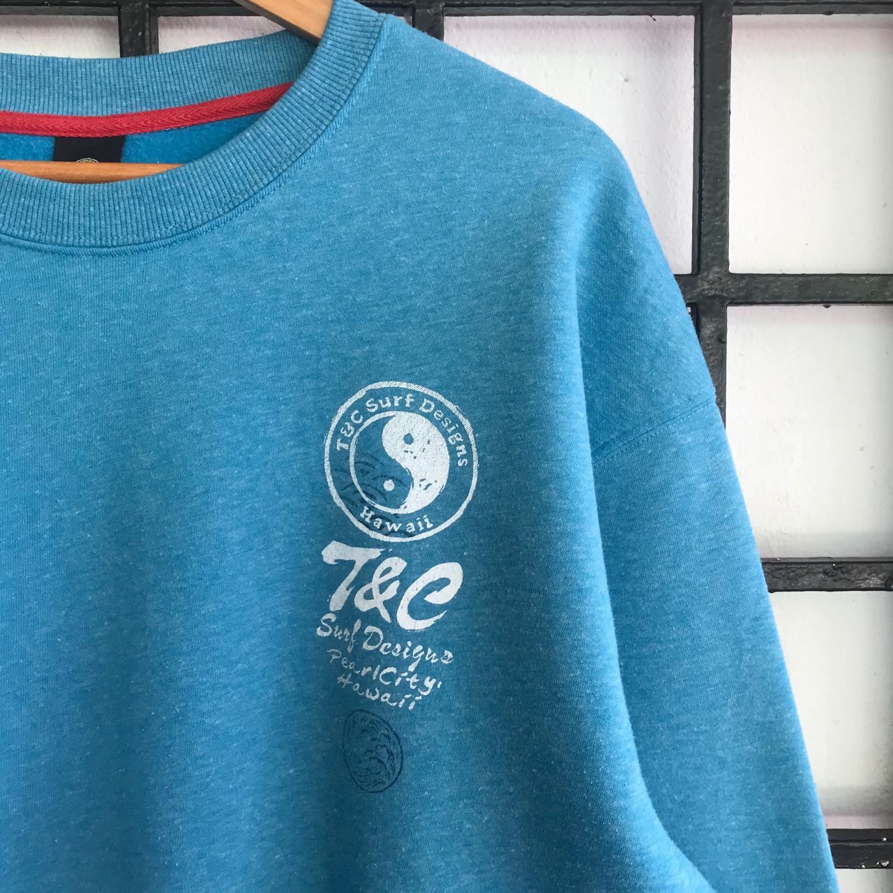 Vintage 🔥 Vintage T&C Surf Design Hawaii Sweatshirt Size US XL / EU 56 / 4 - 4 Thumbnail