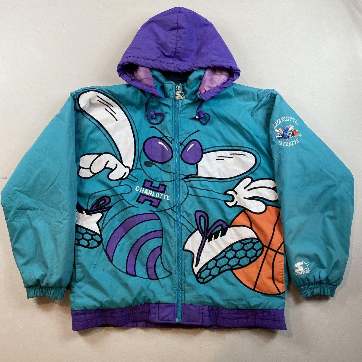 Printed Vintage 90's Starter NBA Charlotte Hornets Jacket