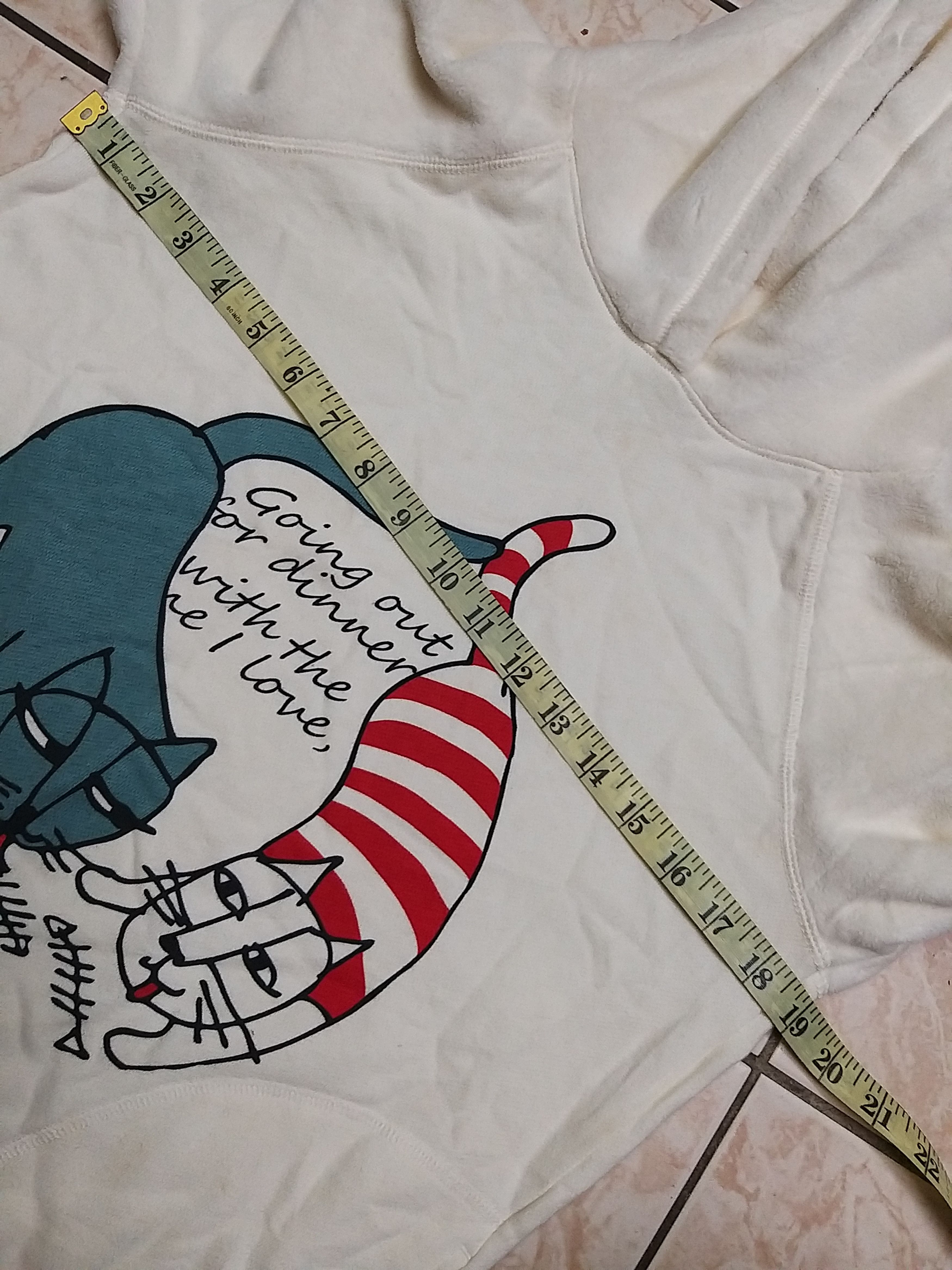 Japanese Brand (NWT)UNIQLO X LISA LARSON PULLOVER HOODIES Size US S / EU 44-46 / 1 - 7 Thumbnail