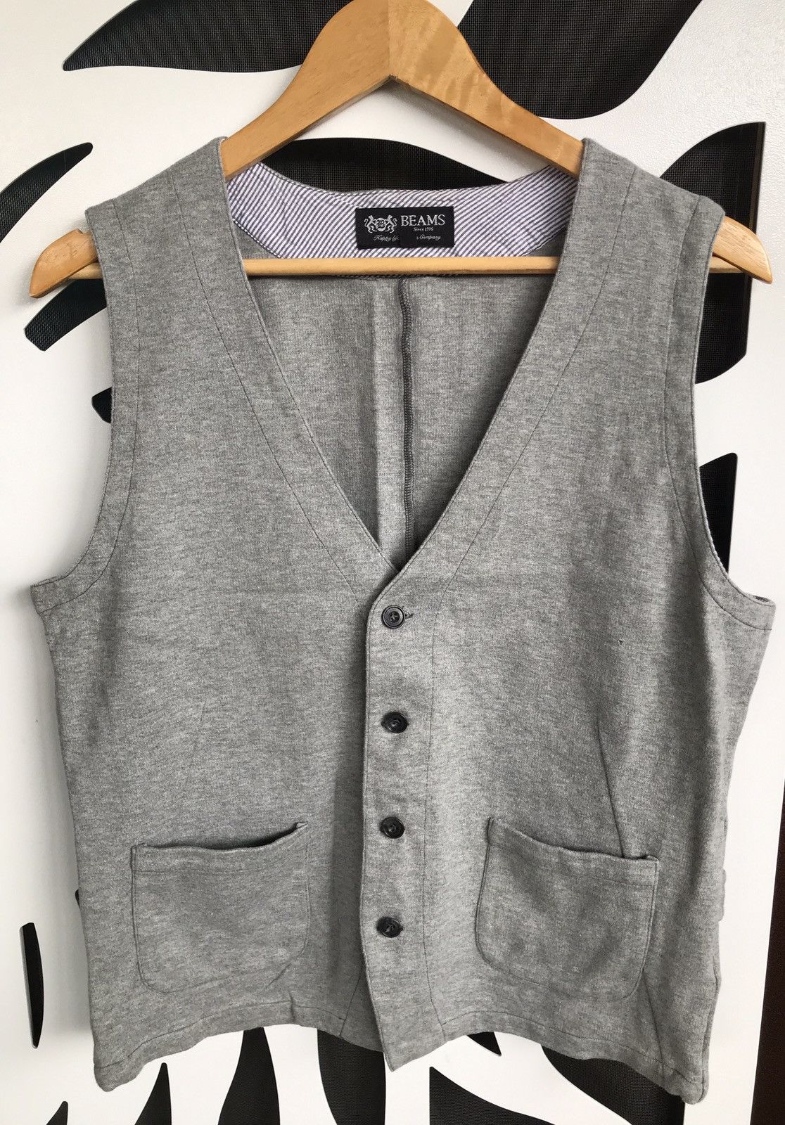 Beams Plus × Japanese Brand Vest Grey Cotton Plain Button Up Patcth Pocket V-neck Size US L / EU 52-54 / 3 - 1 Thumbnail