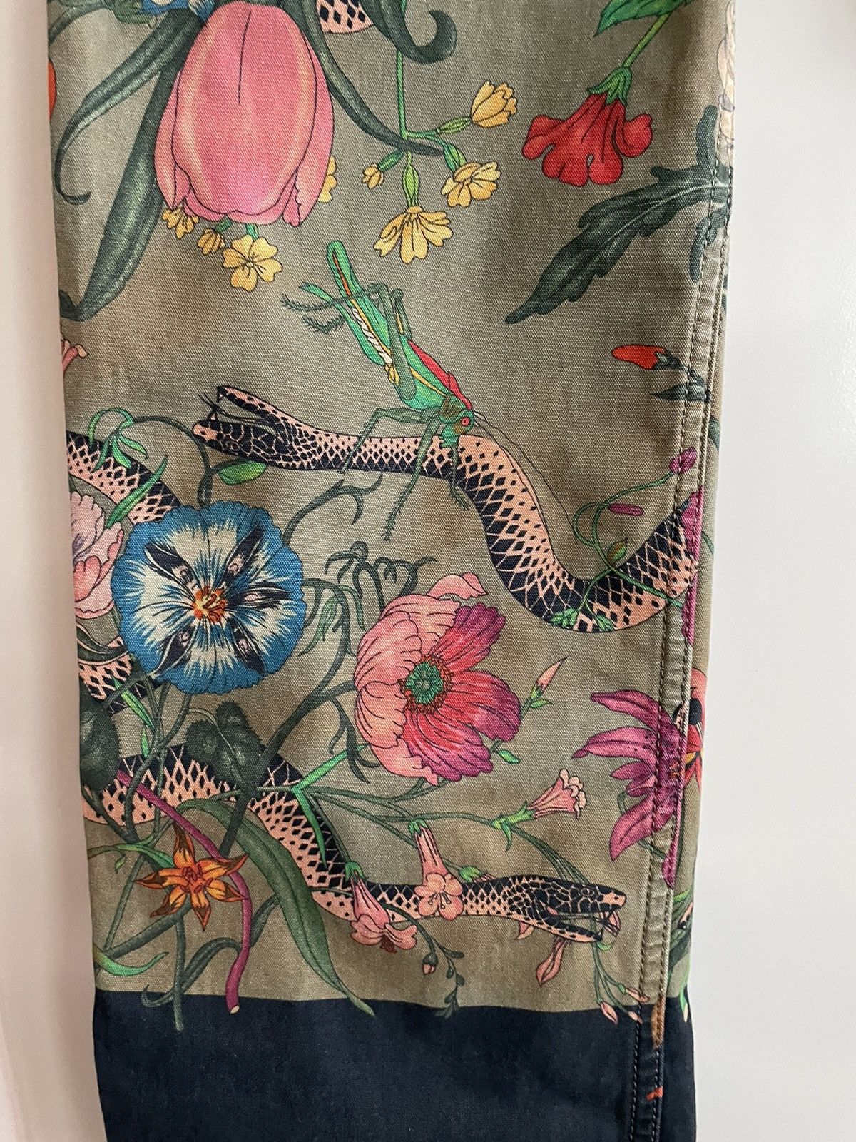 Gucci Gucci Limited Edition Super Runway Floral Pant Brand New Size US 31 - 16 Thumbnail