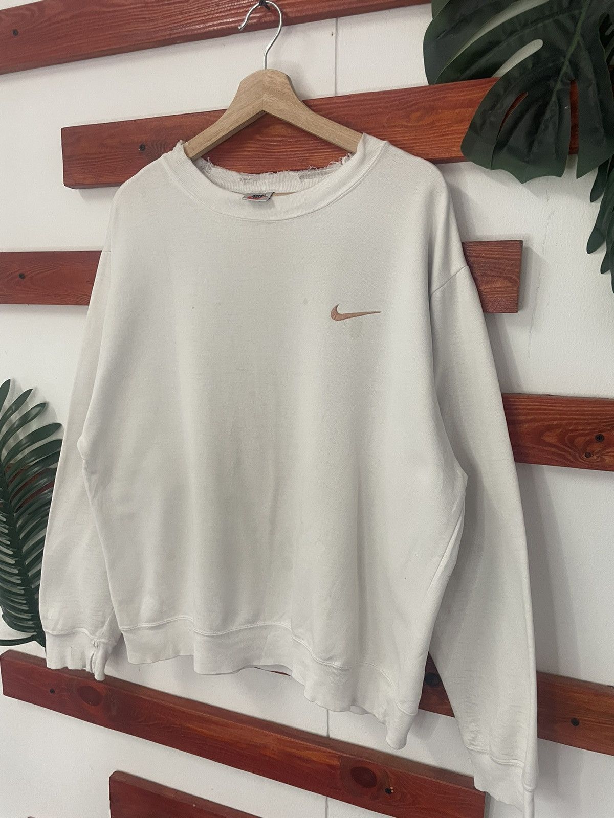 Nike × Vintage Vintage Nike Swoosh Distress Travis Scott style Size US M / EU 48-50 / 2 - 3 Thumbnail