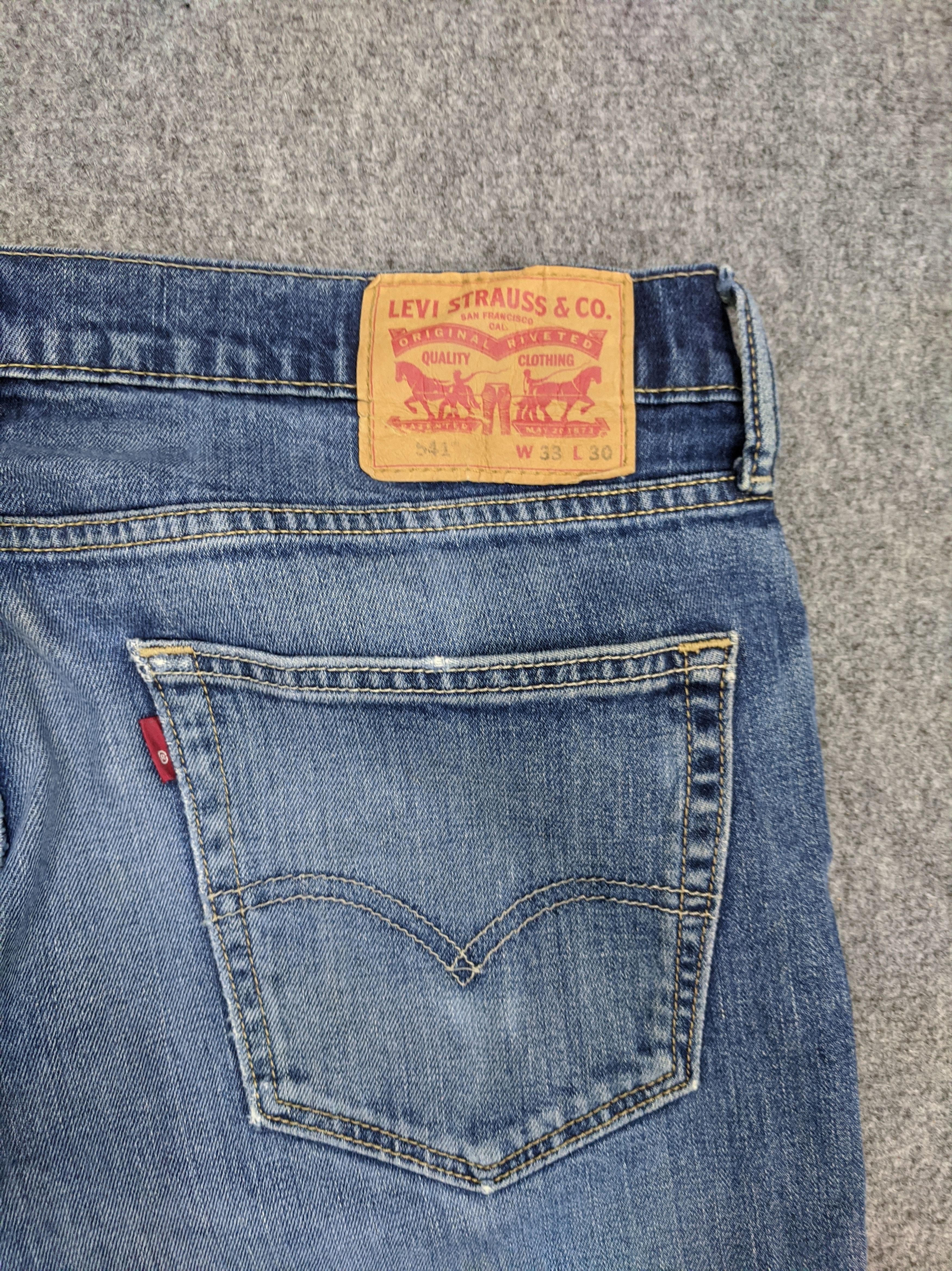 Levi's Vintage Levis 541 Jeans DP0889 Size US 35 - 13 Thumbnail