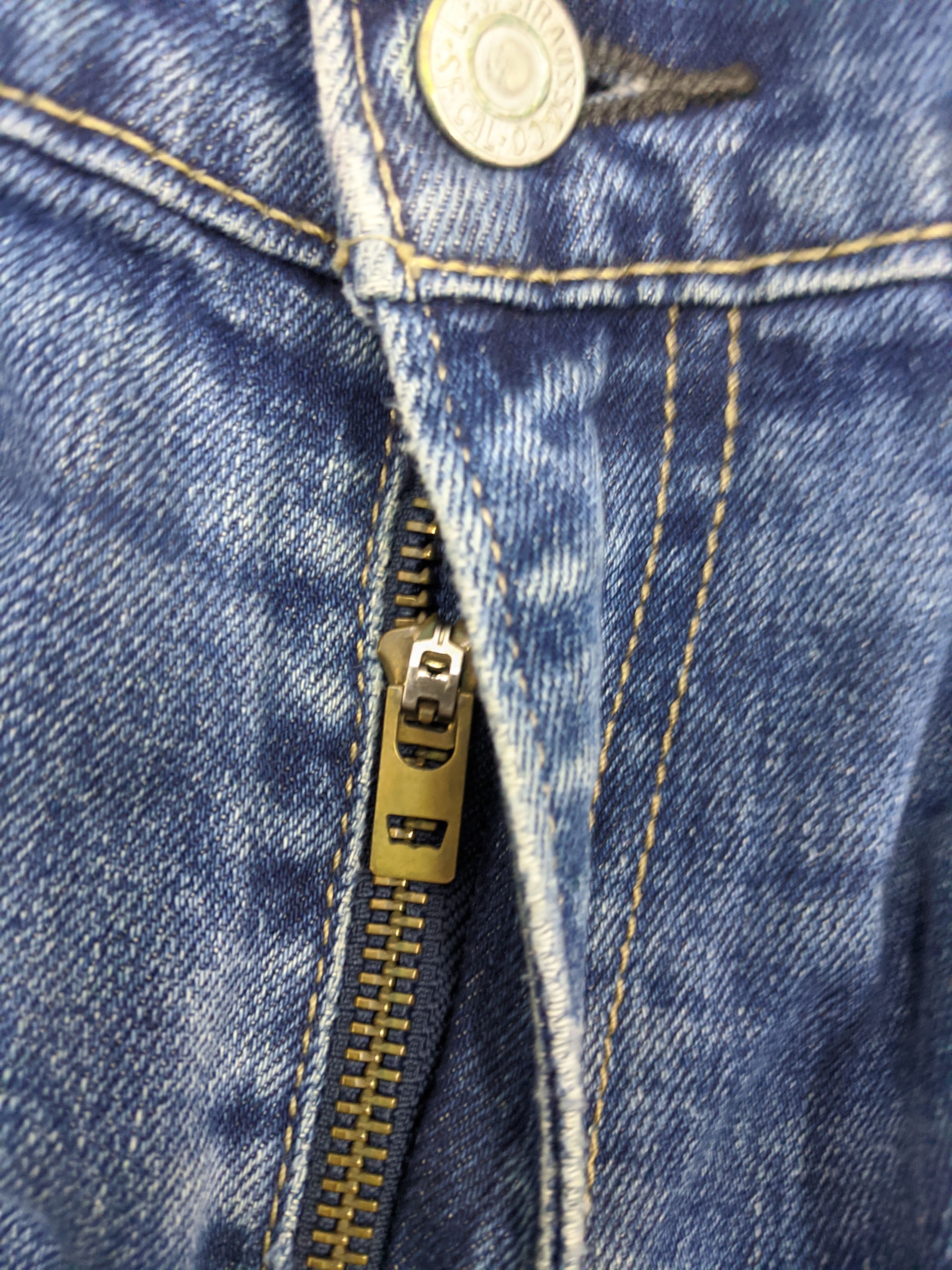 Levi's Vintage Levis 541 Jeans DP0889 Size US 35 - 11 Thumbnail