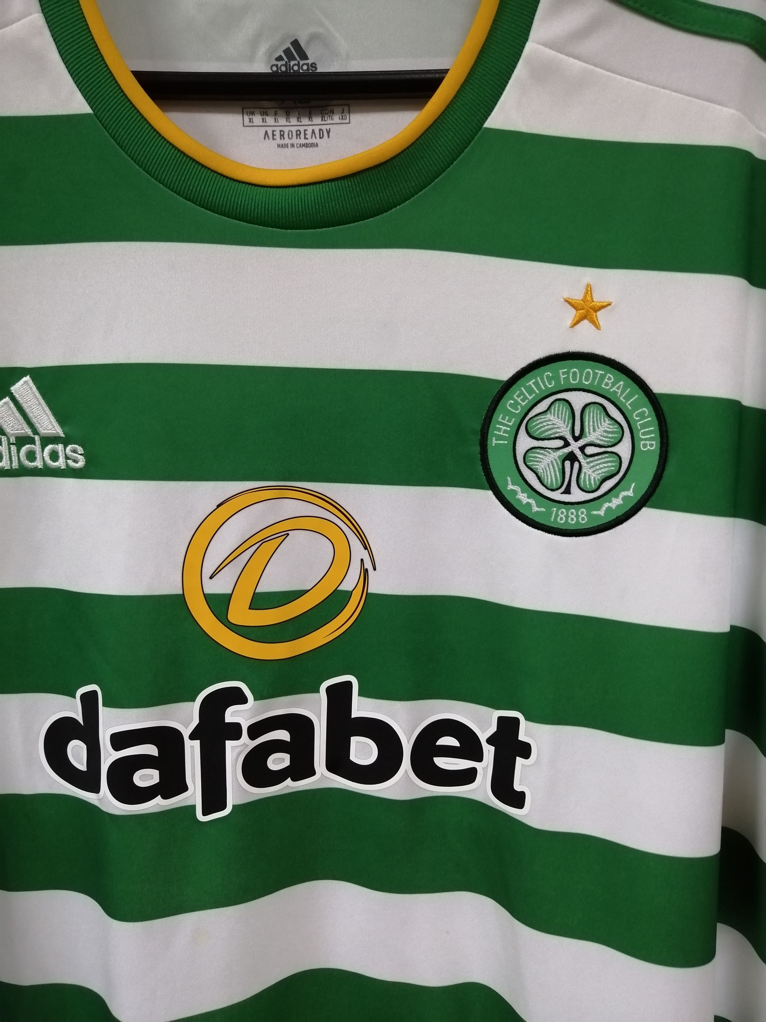 Vintage Vintage Celtic jersey Size US XL / EU 56 / 4 - 6 Thumbnail