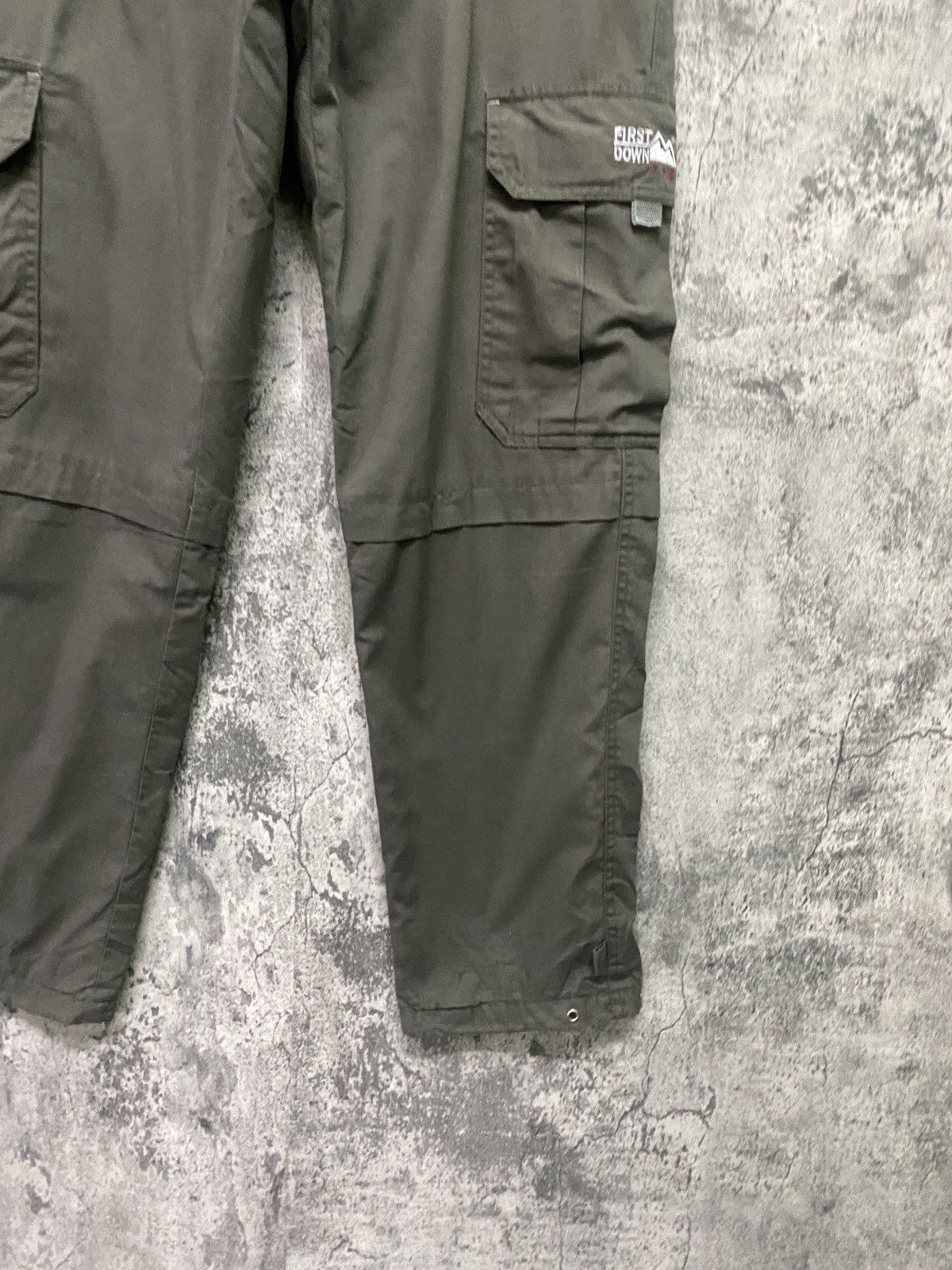 First MFG Co. FIRST DOWN Hiking/ Outdoor Cargo Pant Multipocket Pants Size US 32 / EU 48 - 6 Thumbnail