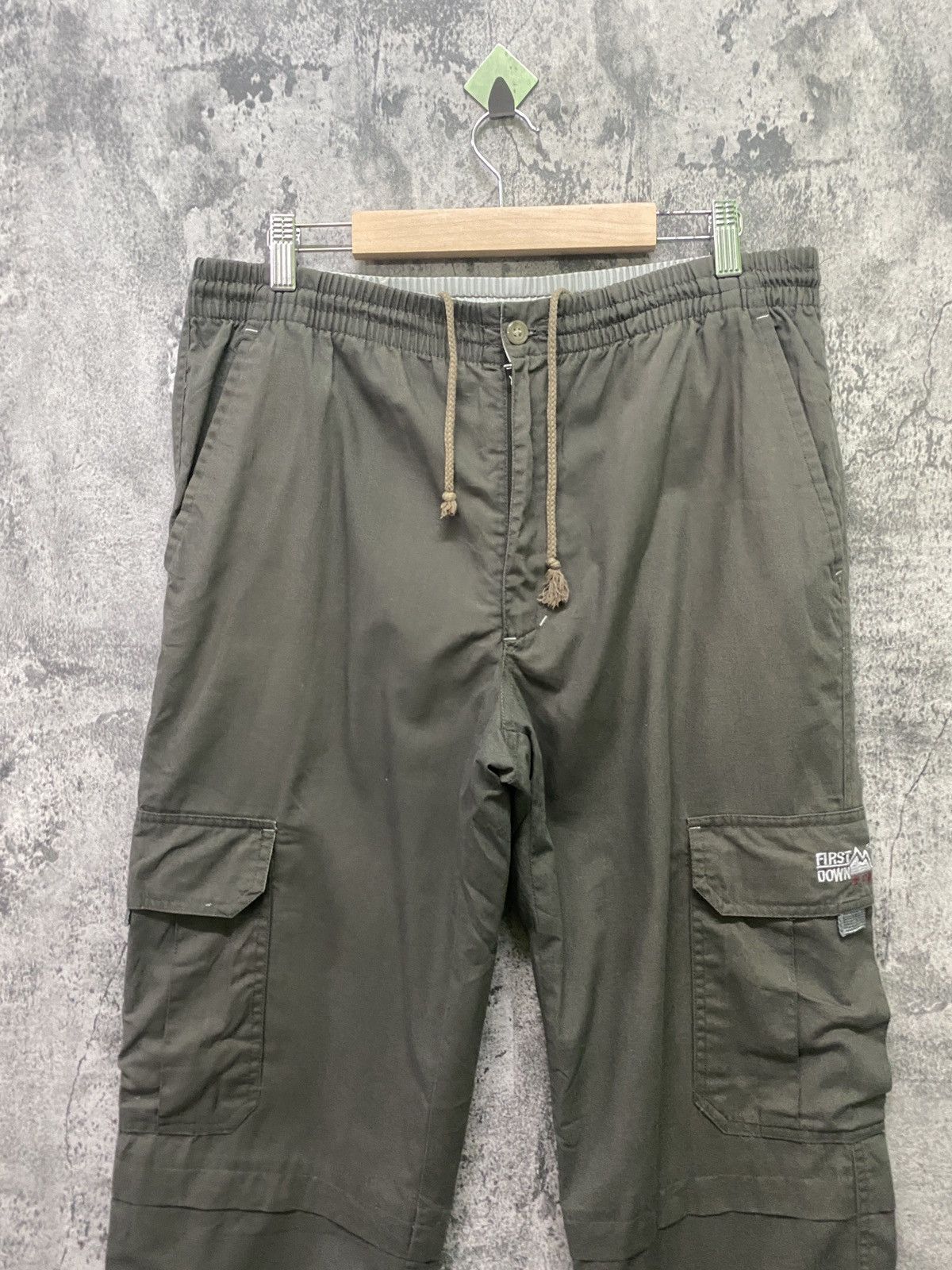 First MFG Co. FIRST DOWN Hiking/ Outdoor Cargo Pant Multipocket Pants Size US 32 / EU 48 - 3 Thumbnail