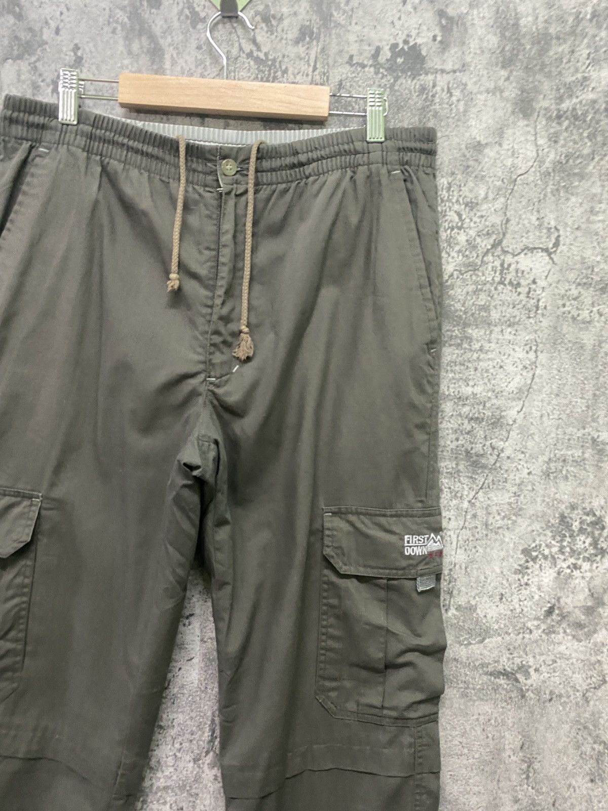 First MFG Co. FIRST DOWN Hiking/ Outdoor Cargo Pant Multipocket Pants Size US 32 / EU 48 - 5 Thumbnail