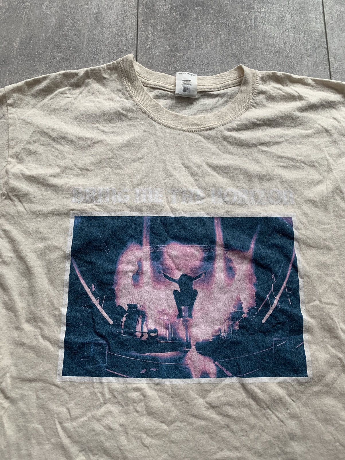 Band Tees Bring me the horizon cream rock tee Size US L / EU 52-54 / 3 - 2 Thumbnail