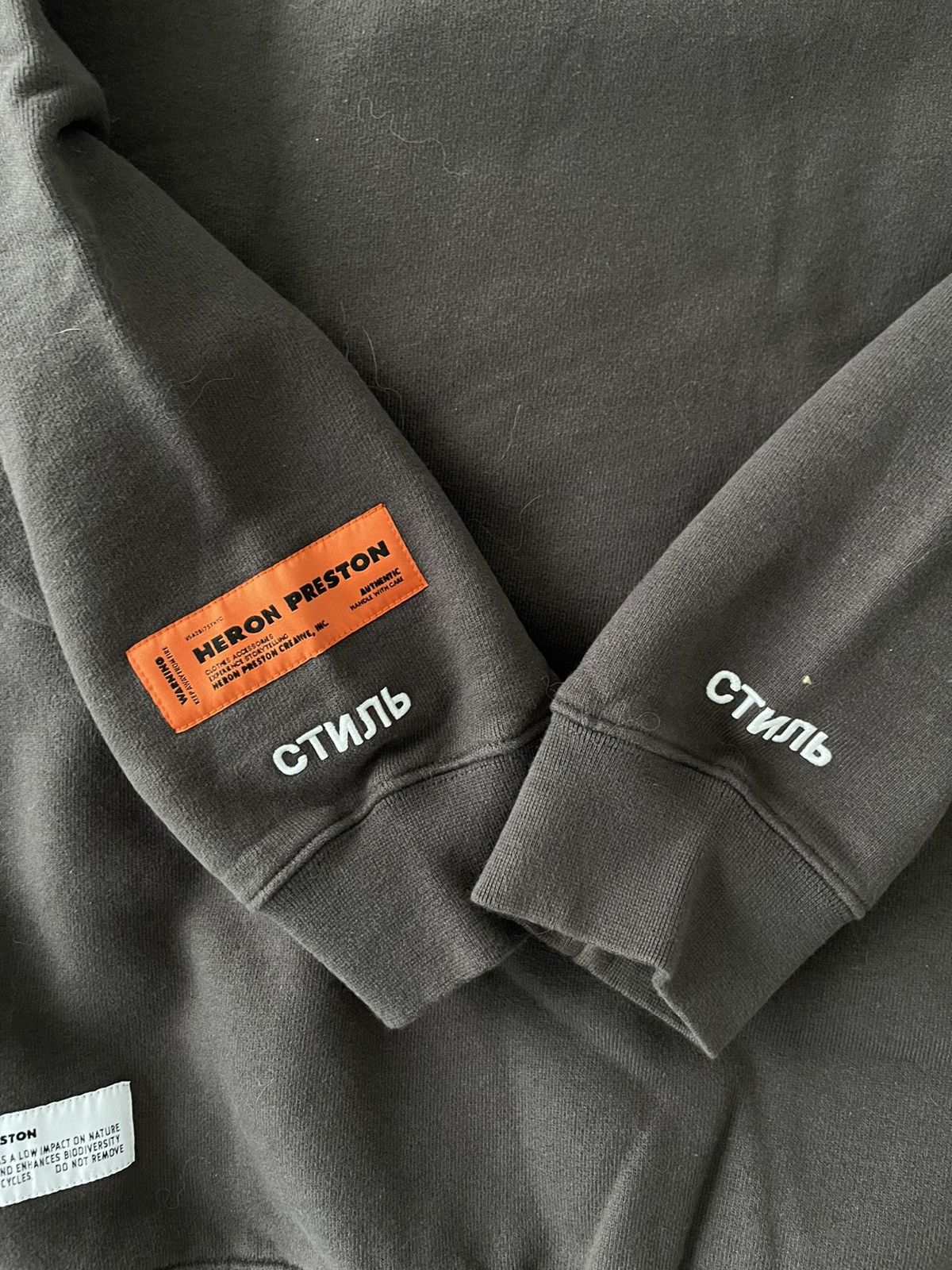 Heron Preston Crewneck Os heron times onyx dark orang heron Preston Size US XL / EU 56 / 4 - 3 Thumbnail