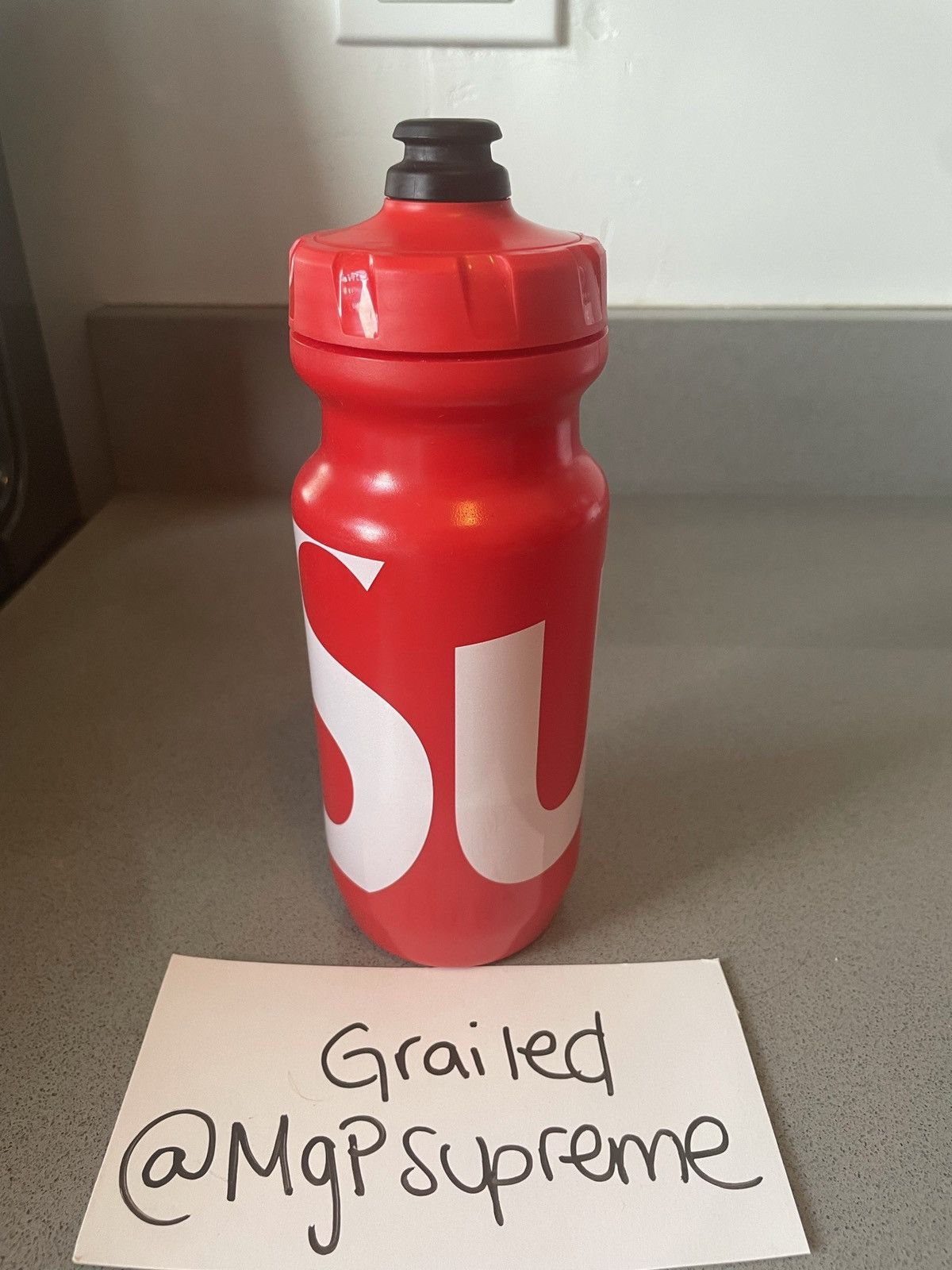 Supreme Sports Bottle | Grailed