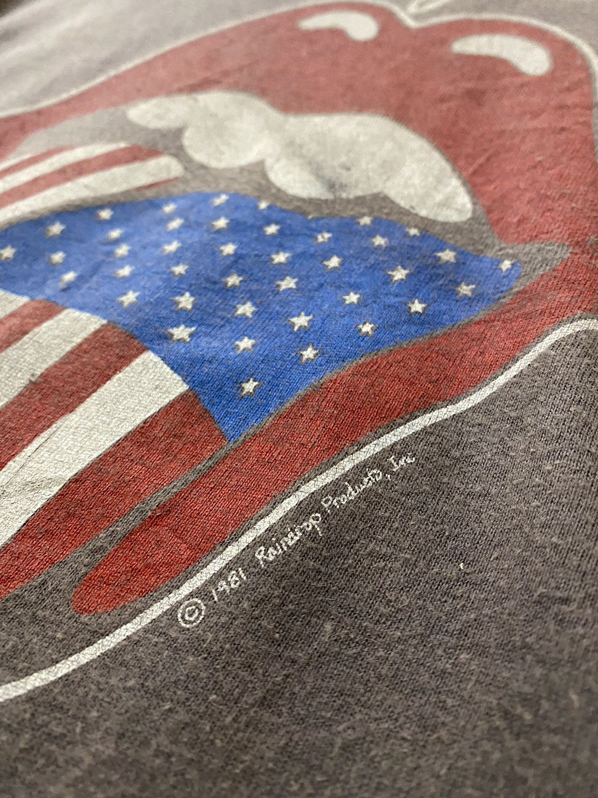 Band Tees vintage 1981 THE ROLLING STONES north american tour t-shirts Size US S / EU 44-46 / 1 - 5 Thumbnail