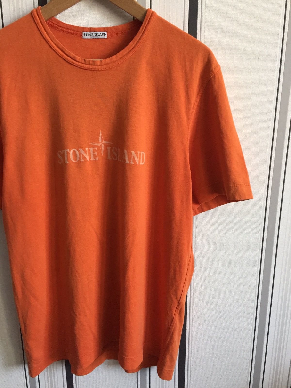 Stone Island 🔥Very rare stone island tee Size US L / EU 52-54 / 3 - 4 Thumbnail