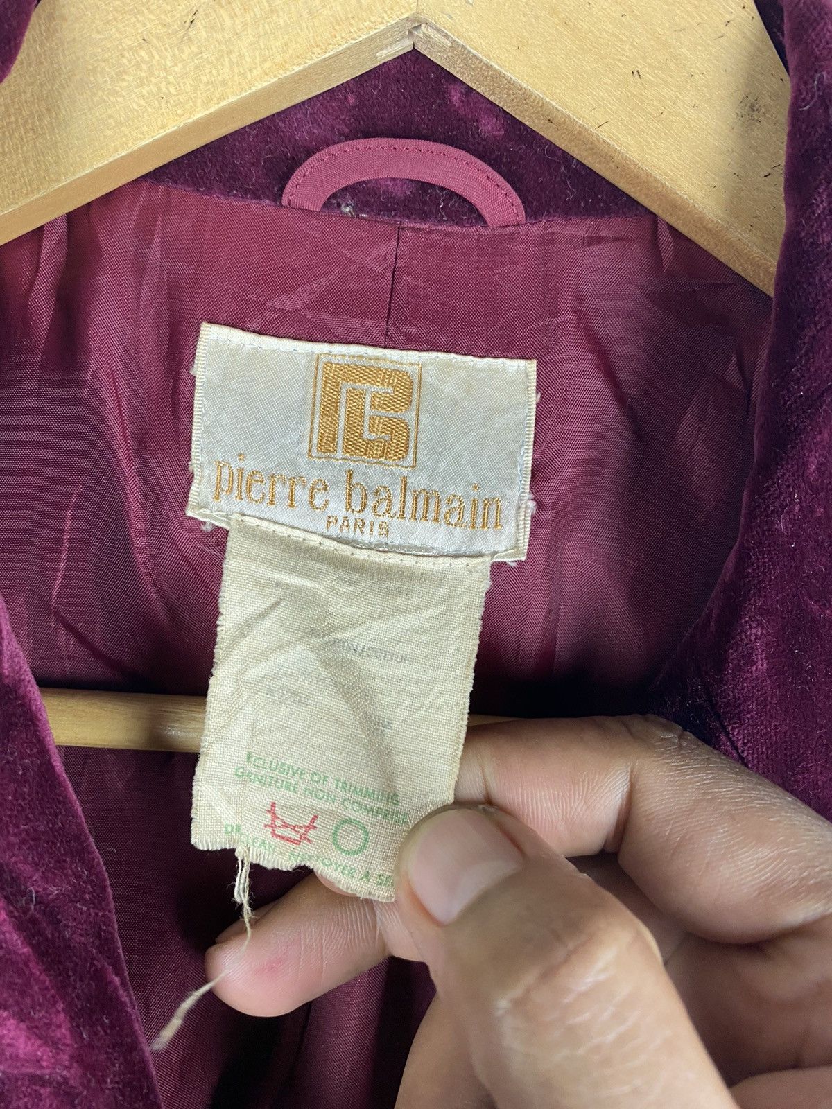 Pierre Balmain PIERRE BALMAIN VELVET FABRIC BLAZER Size US S / EU 44-46 / 1 - 7 Thumbnail