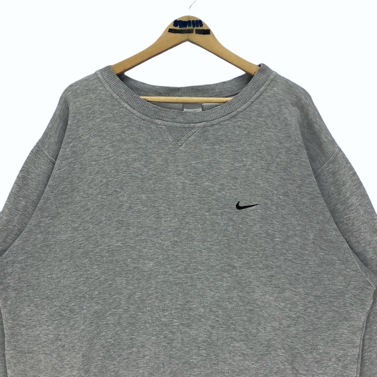 Nike Vintage Nike Swoosh Crewneck Sweatshirt Pullover Embroidery Size US XL / EU 56 / 4 - 5 Thumbnail