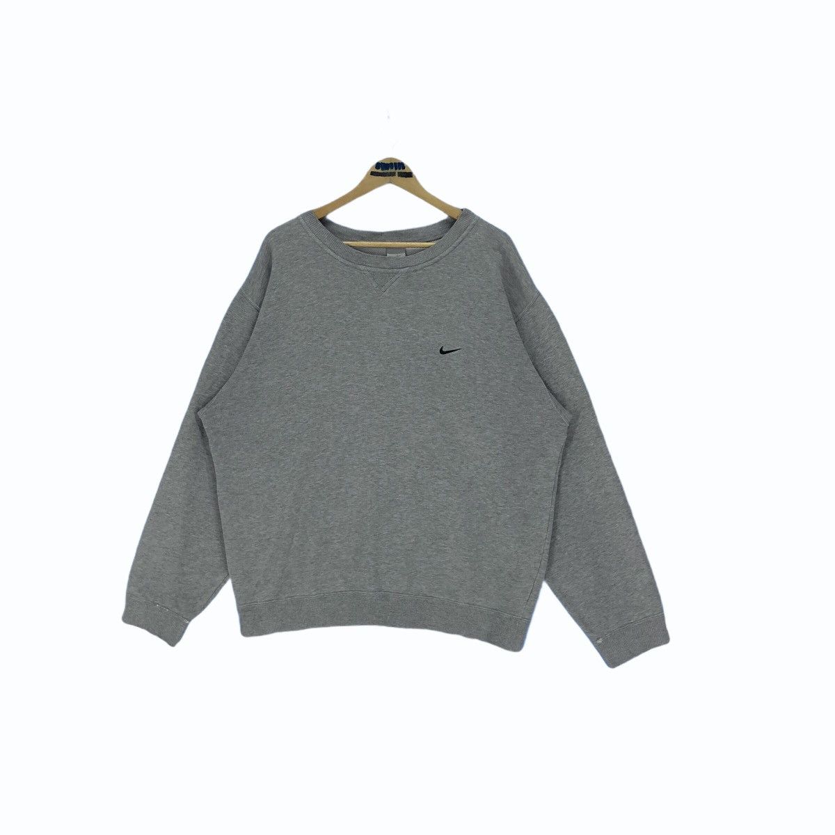 Nike Vintage Nike Swoosh Crewneck Sweatshirt Pullover Embroidery Size US XL / EU 56 / 4 - 2 Thumbnail