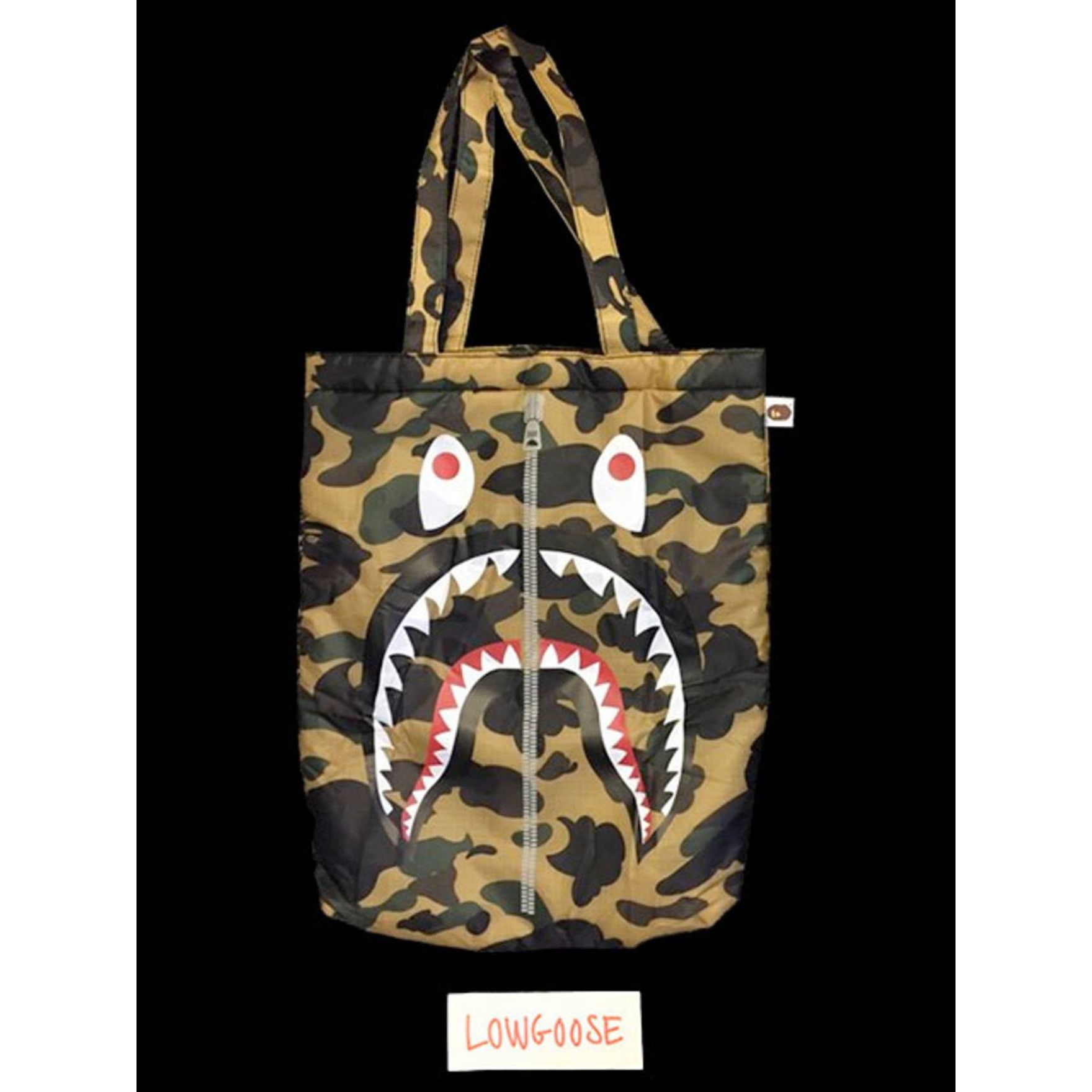 Bape 🔥 BAPE SHOULDER BAG SHARK CAMO 2015 Tote backpack Size ONE SIZE - 4 Thumbnail