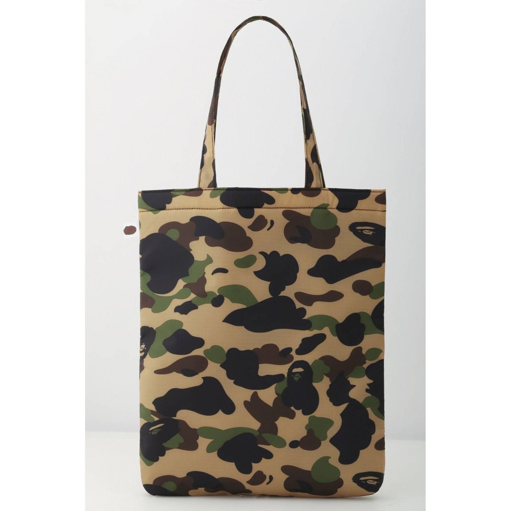 Bape 🔥 BAPE SHOULDER BAG SHARK CAMO 2015 Tote backpack Size ONE SIZE - 2 Thumbnail