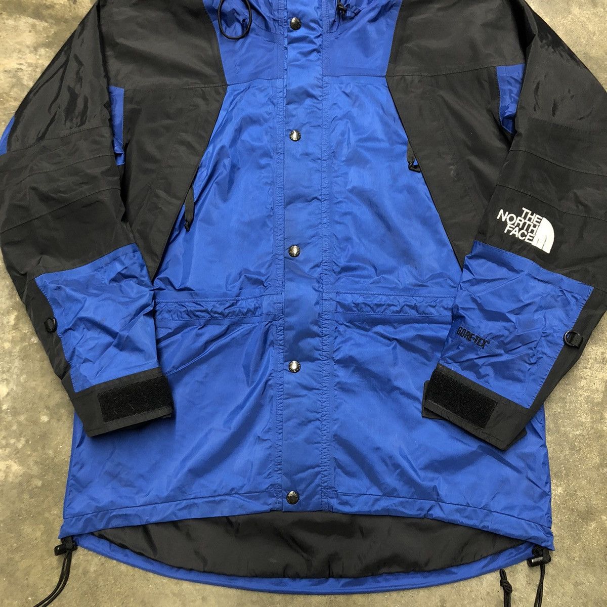 The North Face Vintage North Face Mountain Light Gore-Tex Jacket Medium Size US M / EU 48-50 / 2 - 6 Thumbnail
