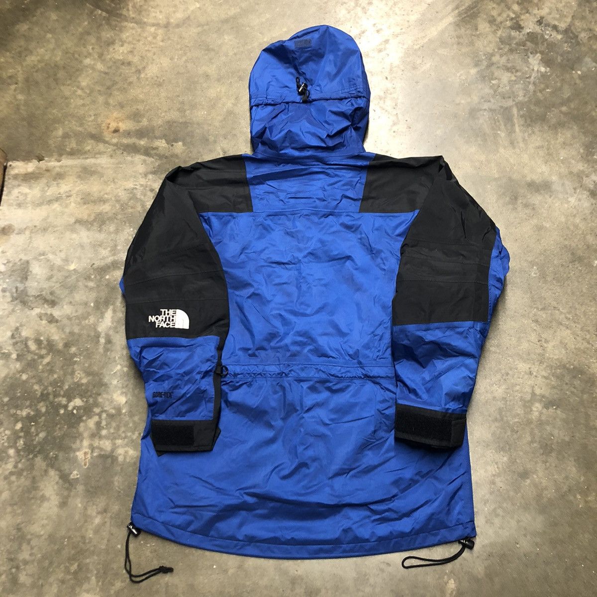 The North Face Vintage North Face Mountain Light Gore-Tex Jacket Medium Size US M / EU 48-50 / 2 - 13 Thumbnail
