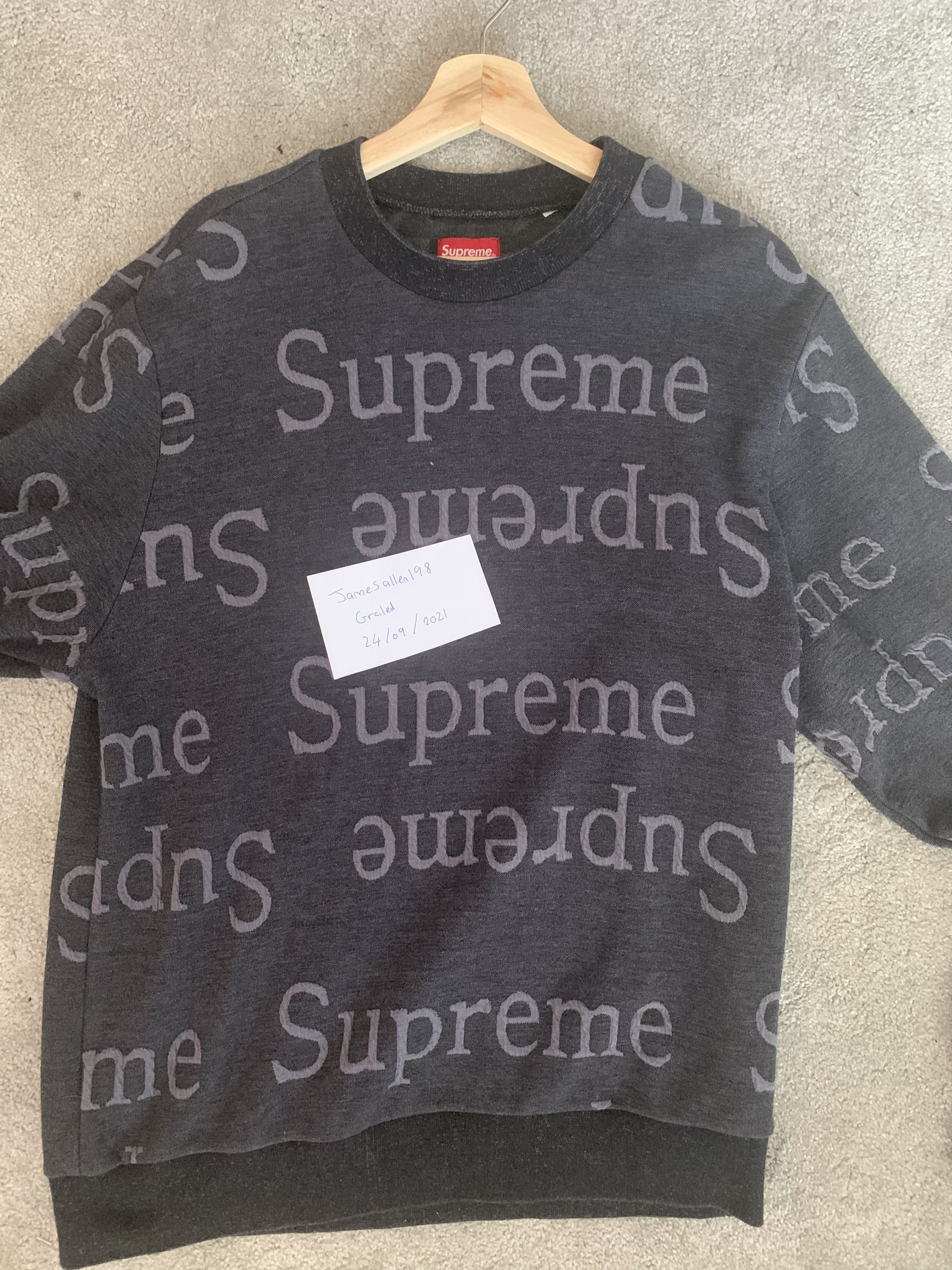 トップス Supreme 18SS Jacquard Logo Crewneck SUPREME 18SS Jacquard Logo Crewneck - メルカリ