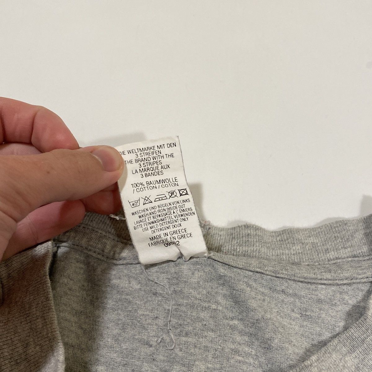 Adidas × Vintage Vintage Adidas Shoe History Tee Size US XL / EU 56 / 4 - 4 Thumbnail