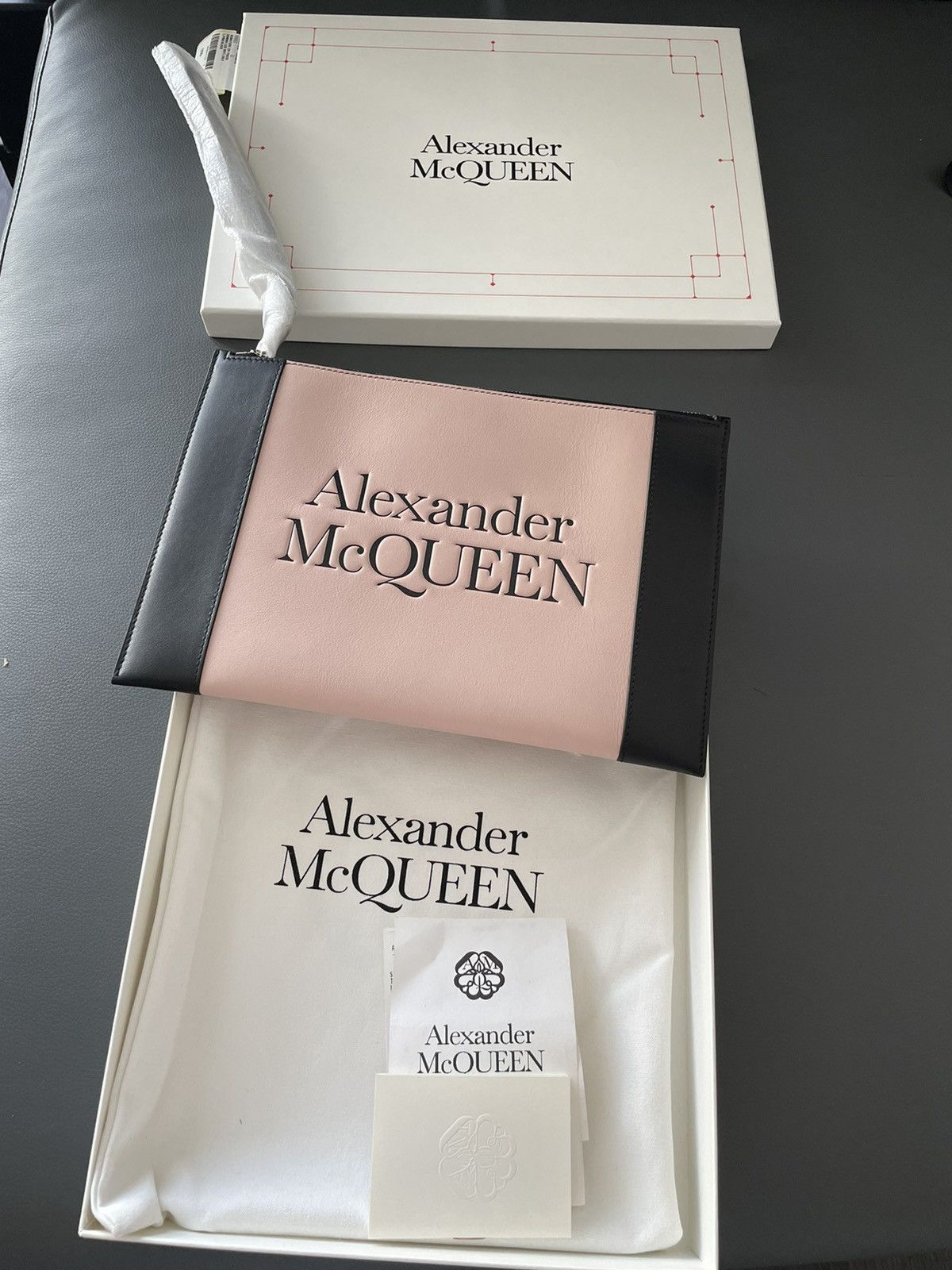 Alexander McQueen × MCQ Brand NEW Signature Rare Leather Pouch LimitedEdition Runway Size ONE SIZE - 8 Thumbnail