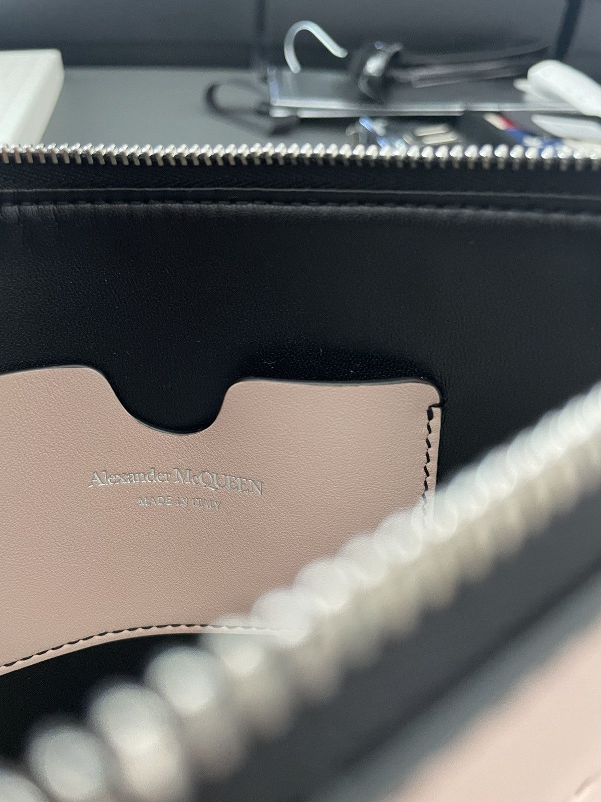 Alexander McQueen × MCQ Brand NEW Signature Rare Leather Pouch LimitedEdition Runway Size ONE SIZE - 13 Thumbnail