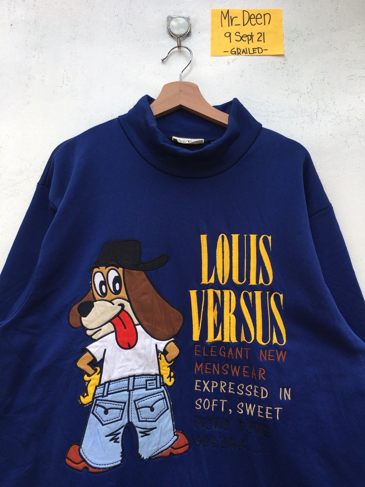 Disney Vtg Louis Versus Sport Big Logo Sweatshirt Hip Hop Size US L / EU 52-54 / 3 - 5 Thumbnail