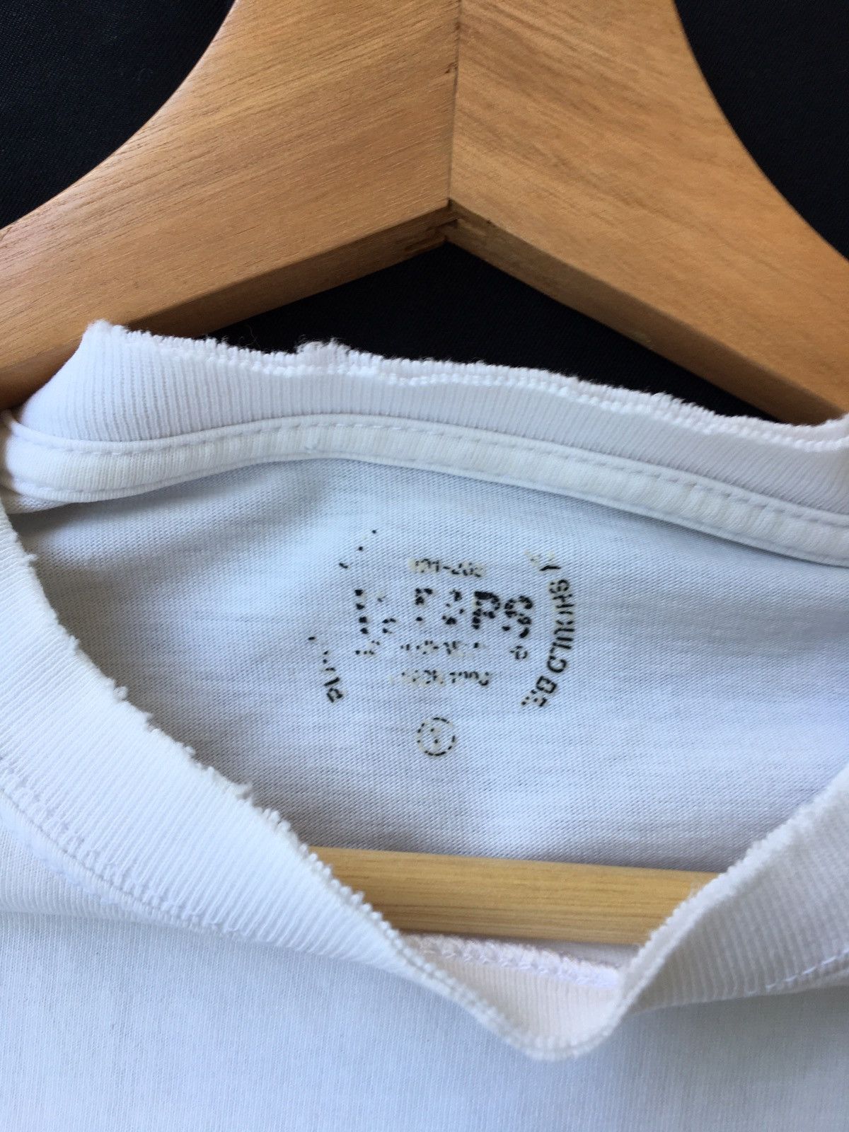 Wtaps Rare Vintage WTAPS Big Spellout White Tshirt Size US S / EU 44-46 / 1 - 9 Thumbnail