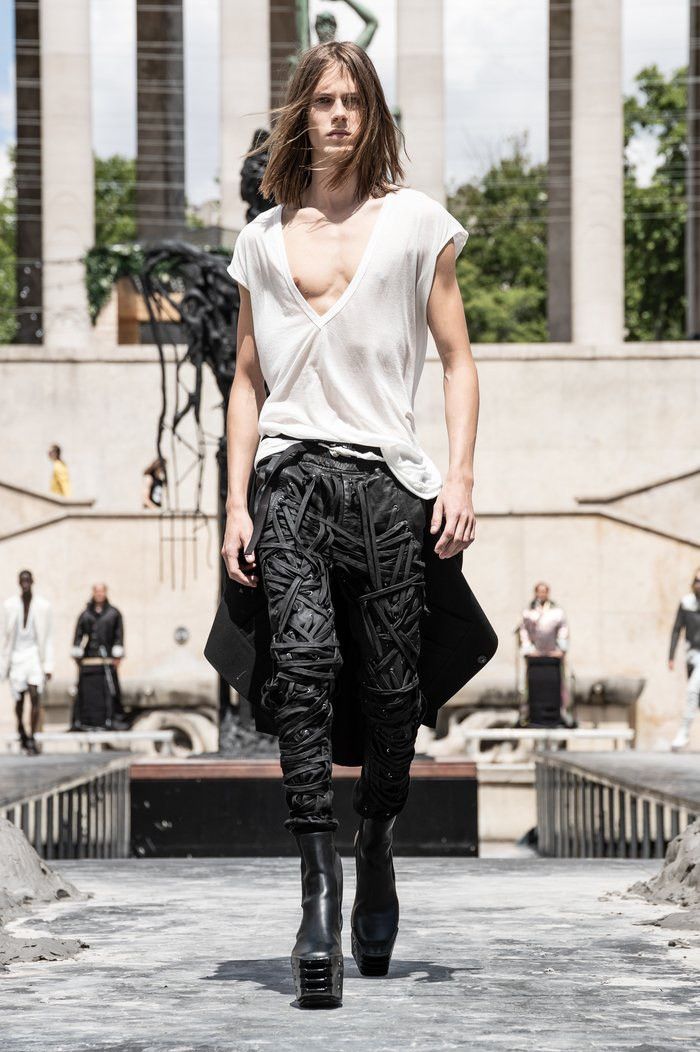 image of Rick Owens 20/ss Tecuatl Megalace Thomas Joggers in Black, Men's (Size 34)