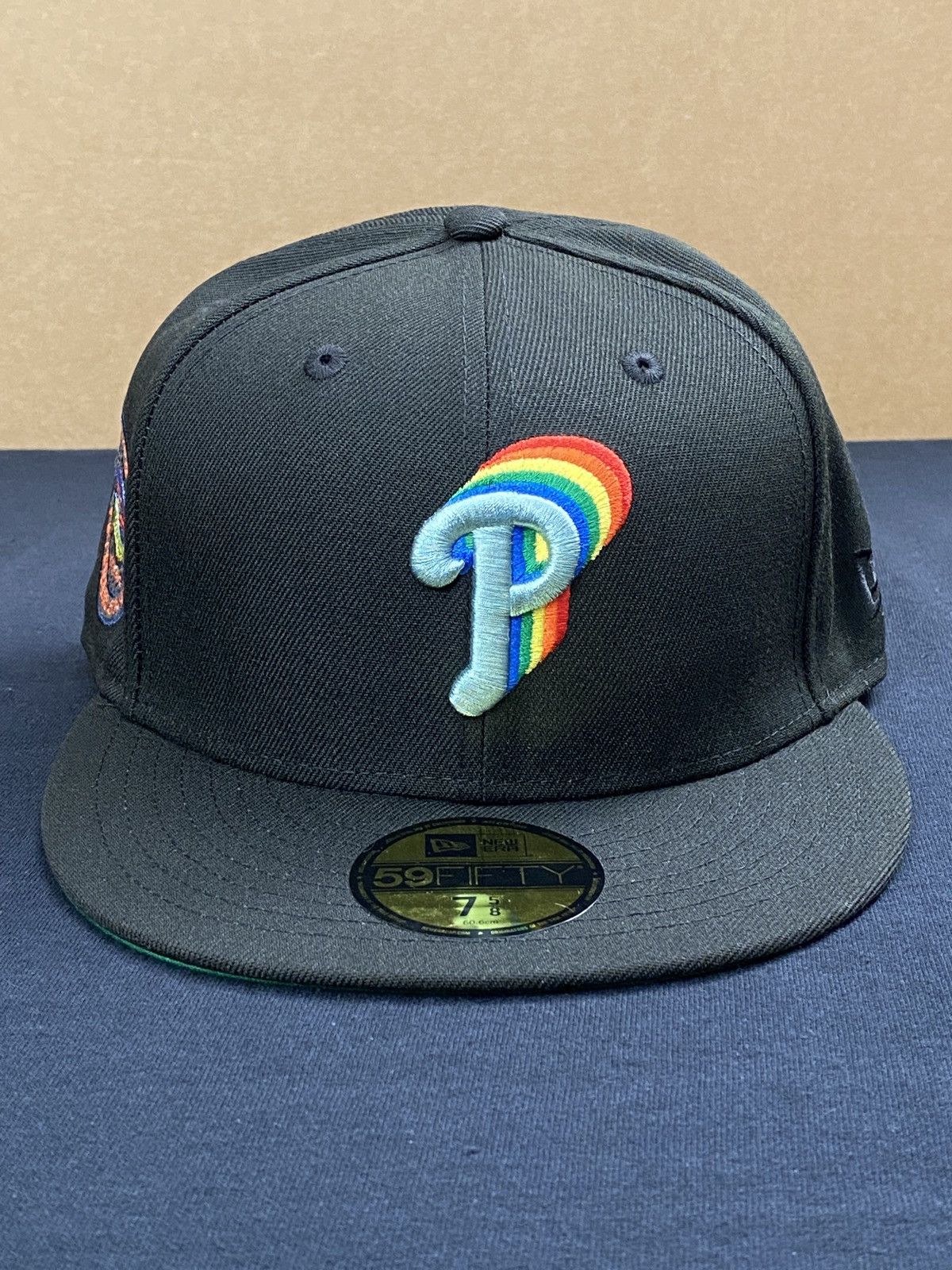 MyFitteds Pink Floyd Phillies v. 2. Unreal hat. : r/neweracaps