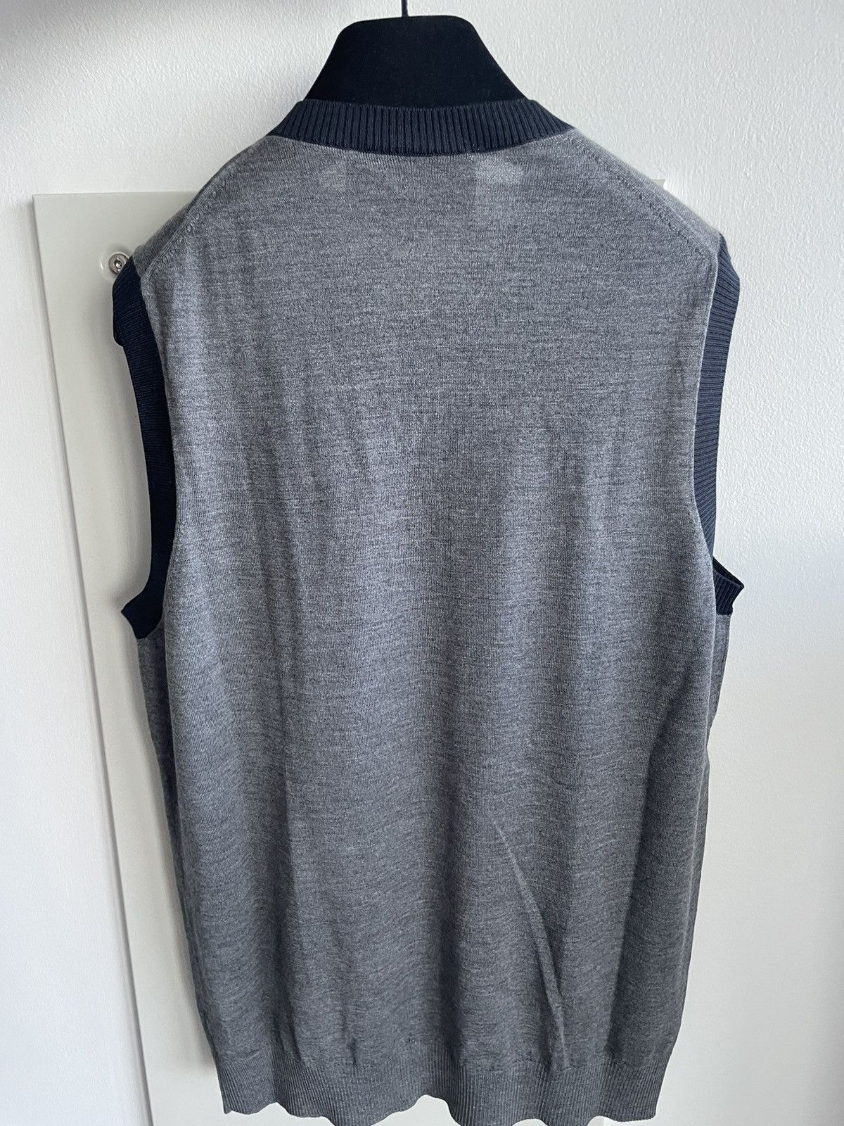 Gucci $2k Value Super Runway Bee V-neck Fine Wool Knit Sweater Size US M / EU 48-50 / 2 - 22 Thumbnail
