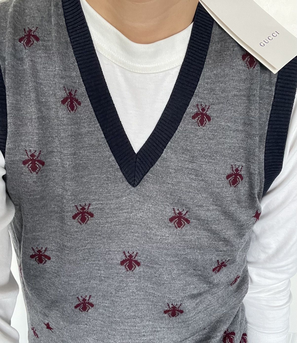 Gucci $2k Value Super Runway Bee V-neck Fine Wool Knit Sweater Size US M / EU 48-50 / 2 - 10 Thumbnail