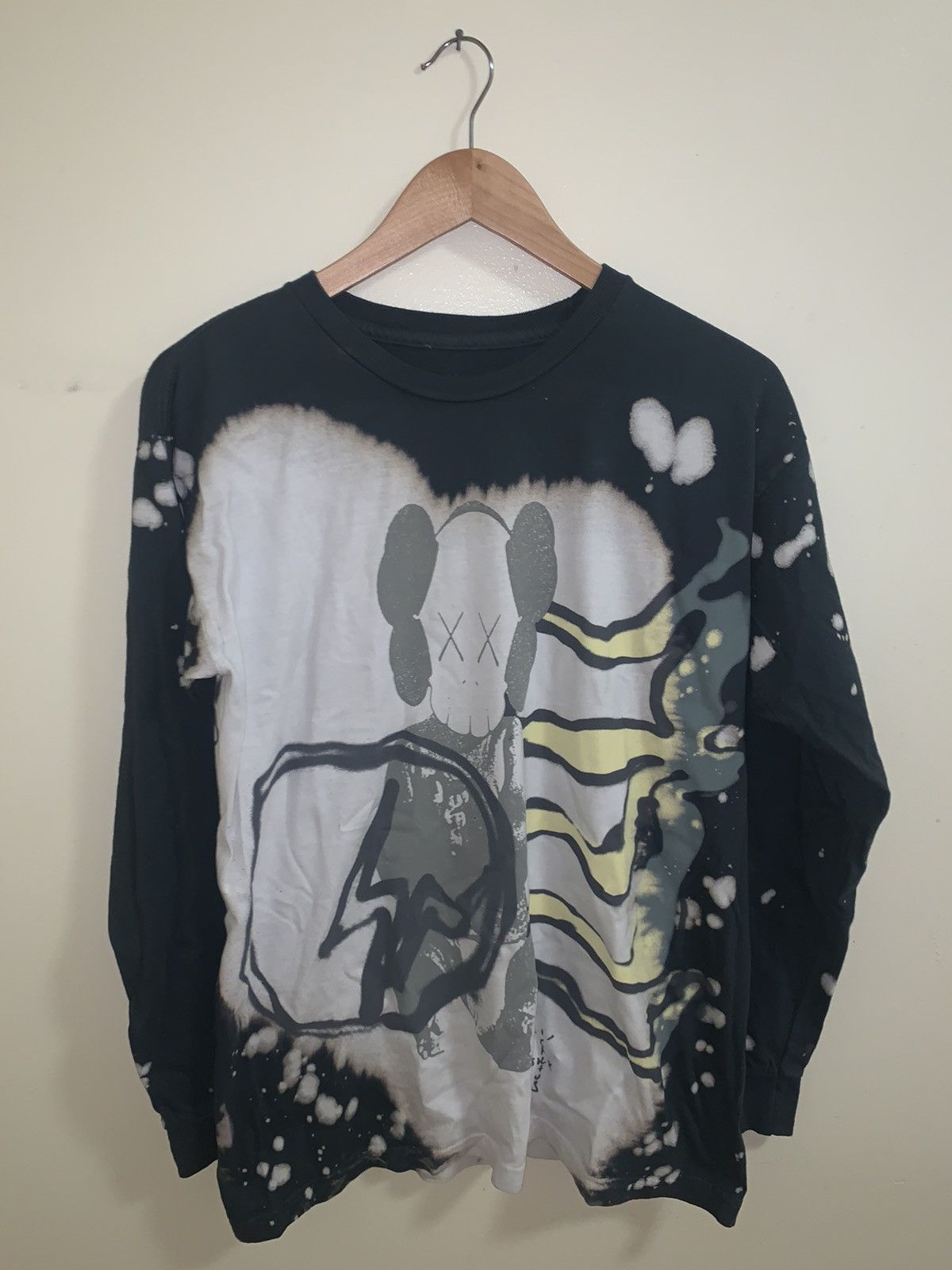 Fragment Design × Kaws × Travis Scott Travis Scott x Kaws x Fragment Long Sleeve T-Shirt Size US M / EU 48-50 / 2 - 1 Thumbnail