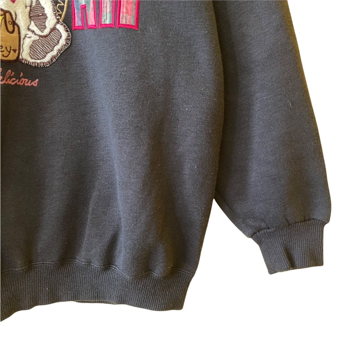 Japanese Brand Vintage Greedy Bear Big Logo Crewneck Sweatshirt OverSize S Size US S / EU 44-46 / 1 - 6 Thumbnail