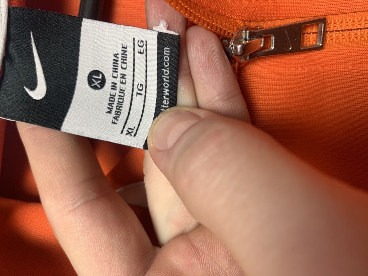 Vintage Vintage Nike Nederland Holland track jacket Orange size L/XL Size US L / EU 52-54 / 3 - 5 Thumbnail