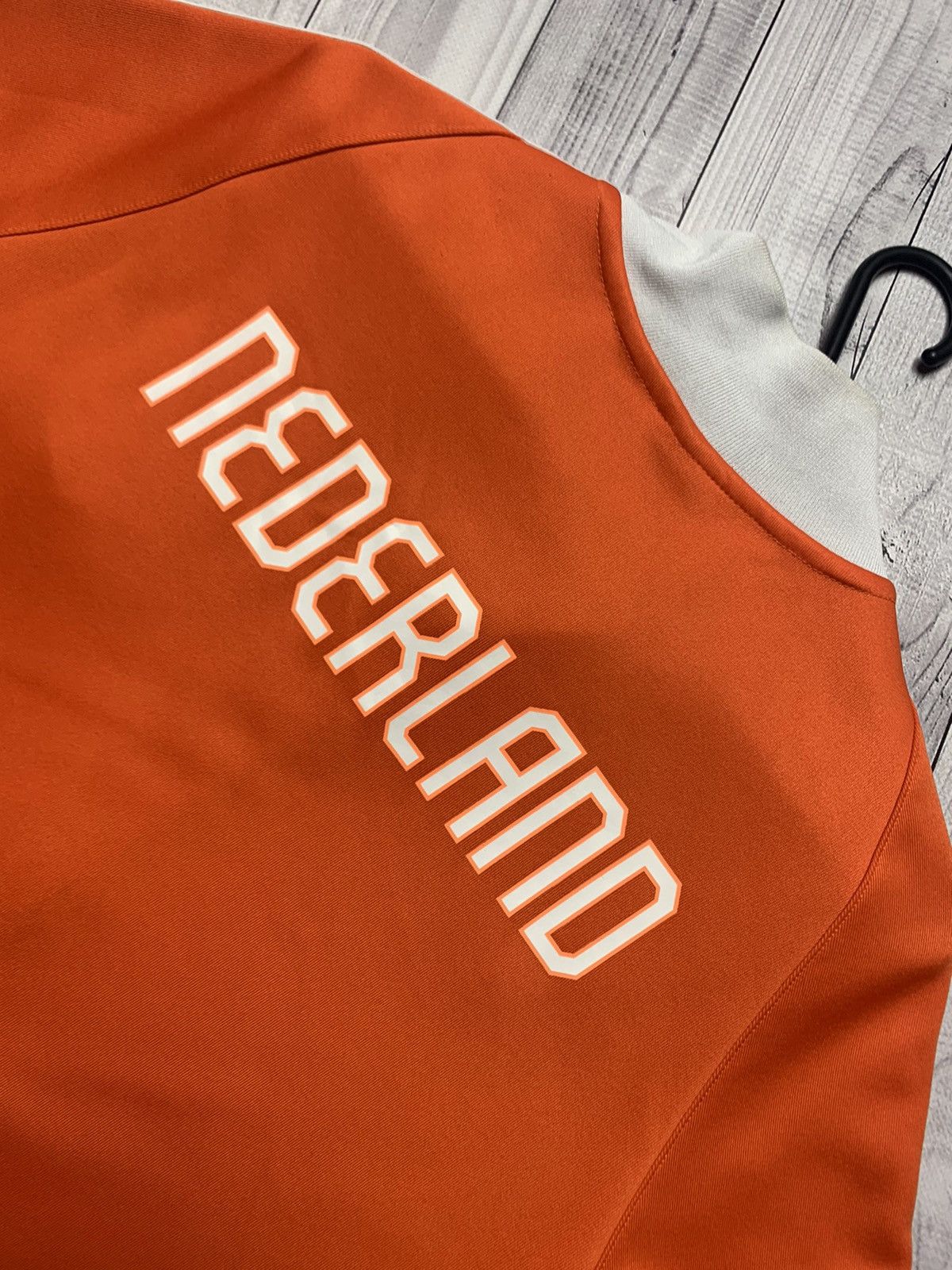 Vintage Vintage Nike Nederland Holland track jacket Orange size L/XL Size US L / EU 52-54 / 3 - 7 Thumbnail