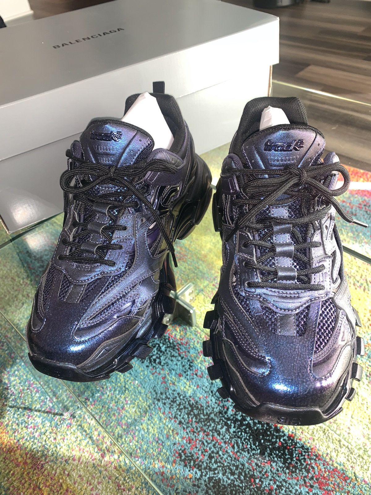 いラインアップ Balenciaga Balenciaga Purple Pearl Iridescent Track 2 Open スーツ