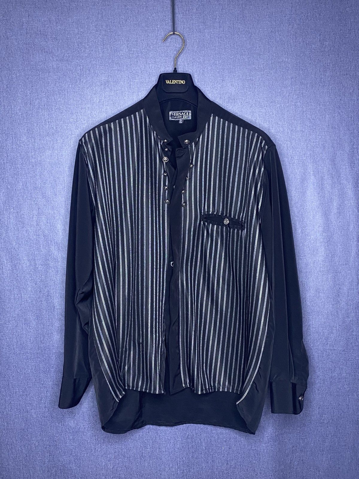 Versace × Vintage Versace vintage medusa buttons shirt Size US XL / EU 56 / 4 - 1 Thumbnail